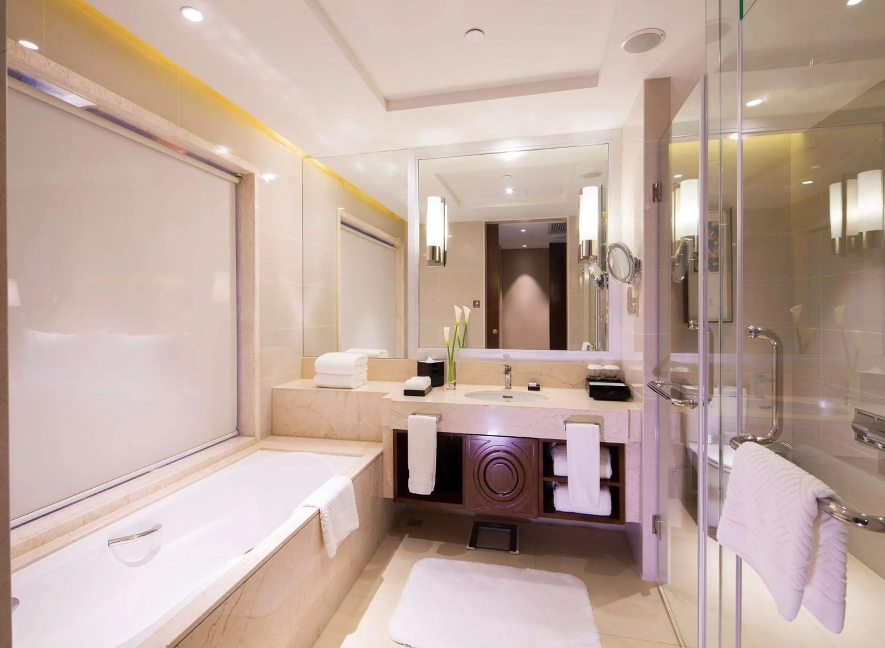 Bathroom in DoubleTree by Hilton Ningbo - Chunxiao