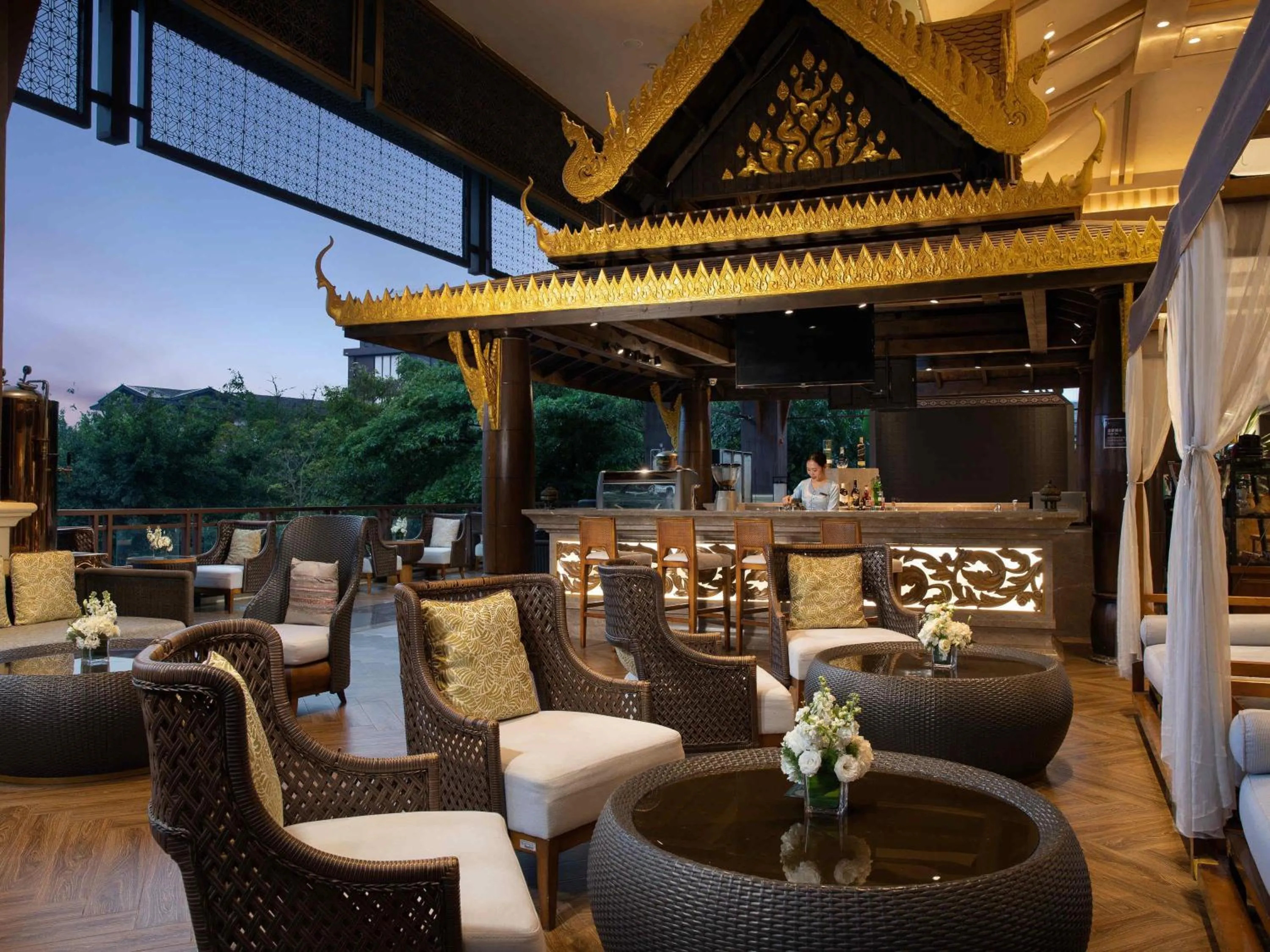 Lounge or bar in Pullman Resort Xishuangbanna