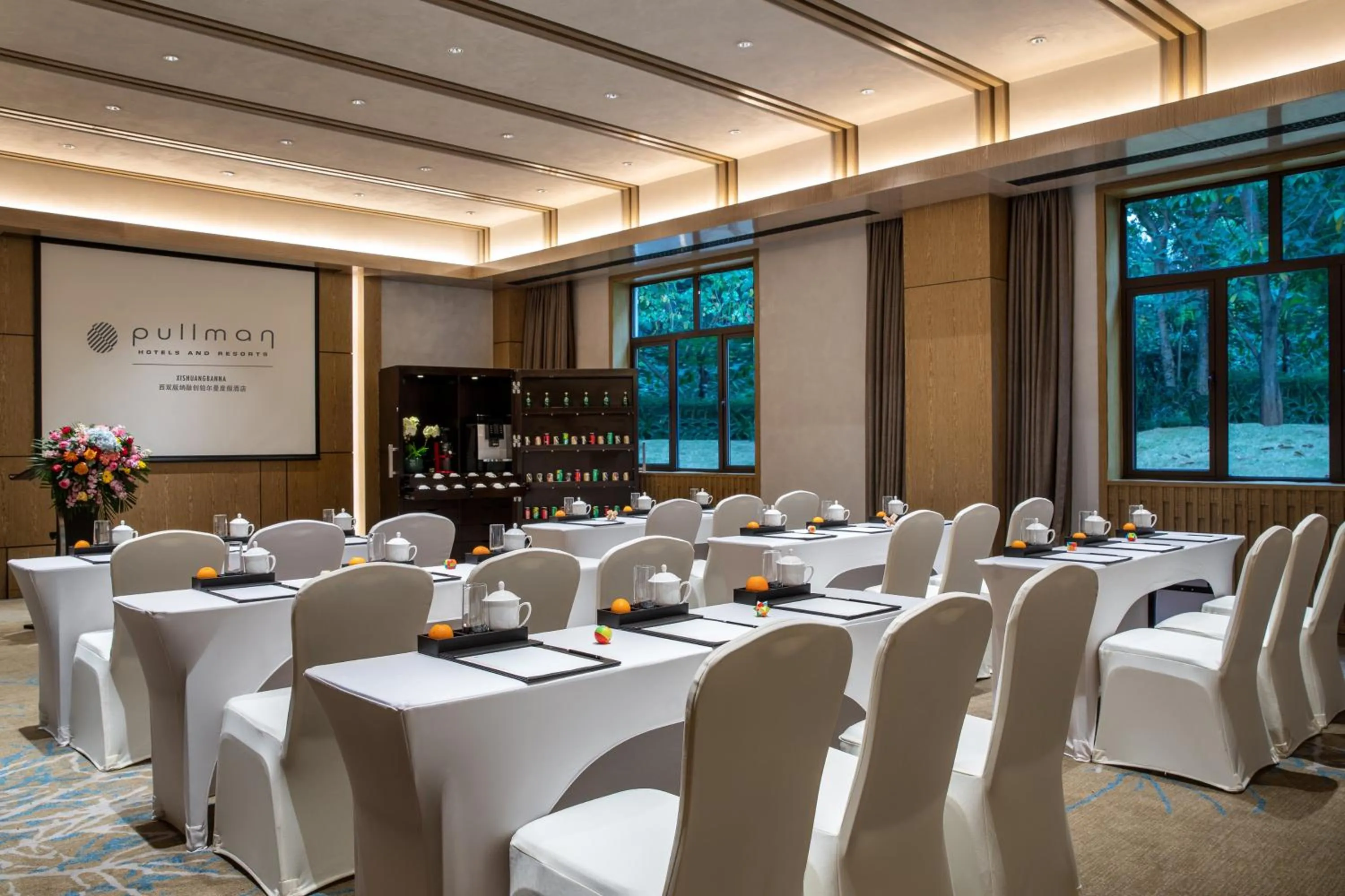 Meeting/conference room in Pullman Resort Xishuangbanna