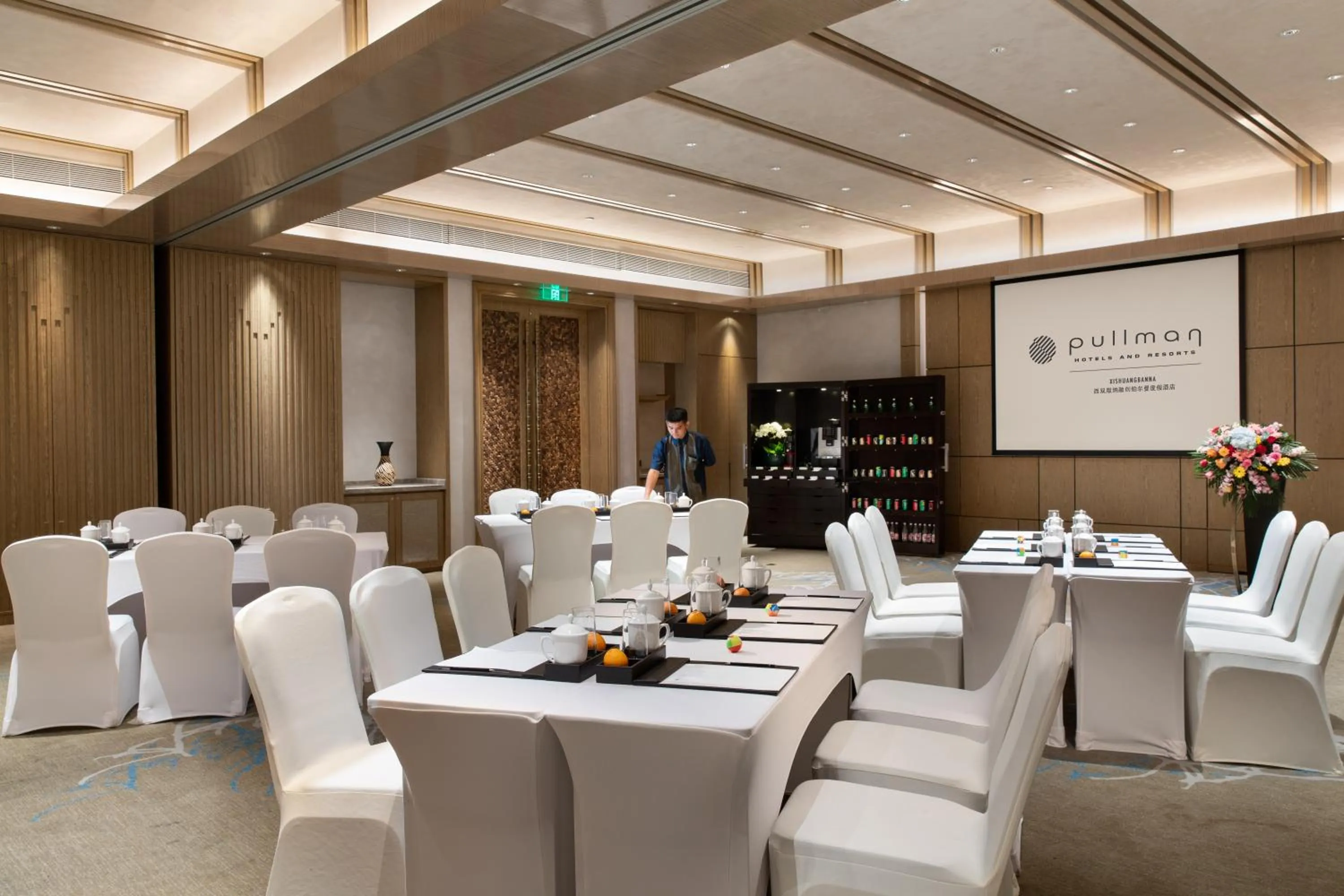 Meeting/conference room in Pullman Resort Xishuangbanna
