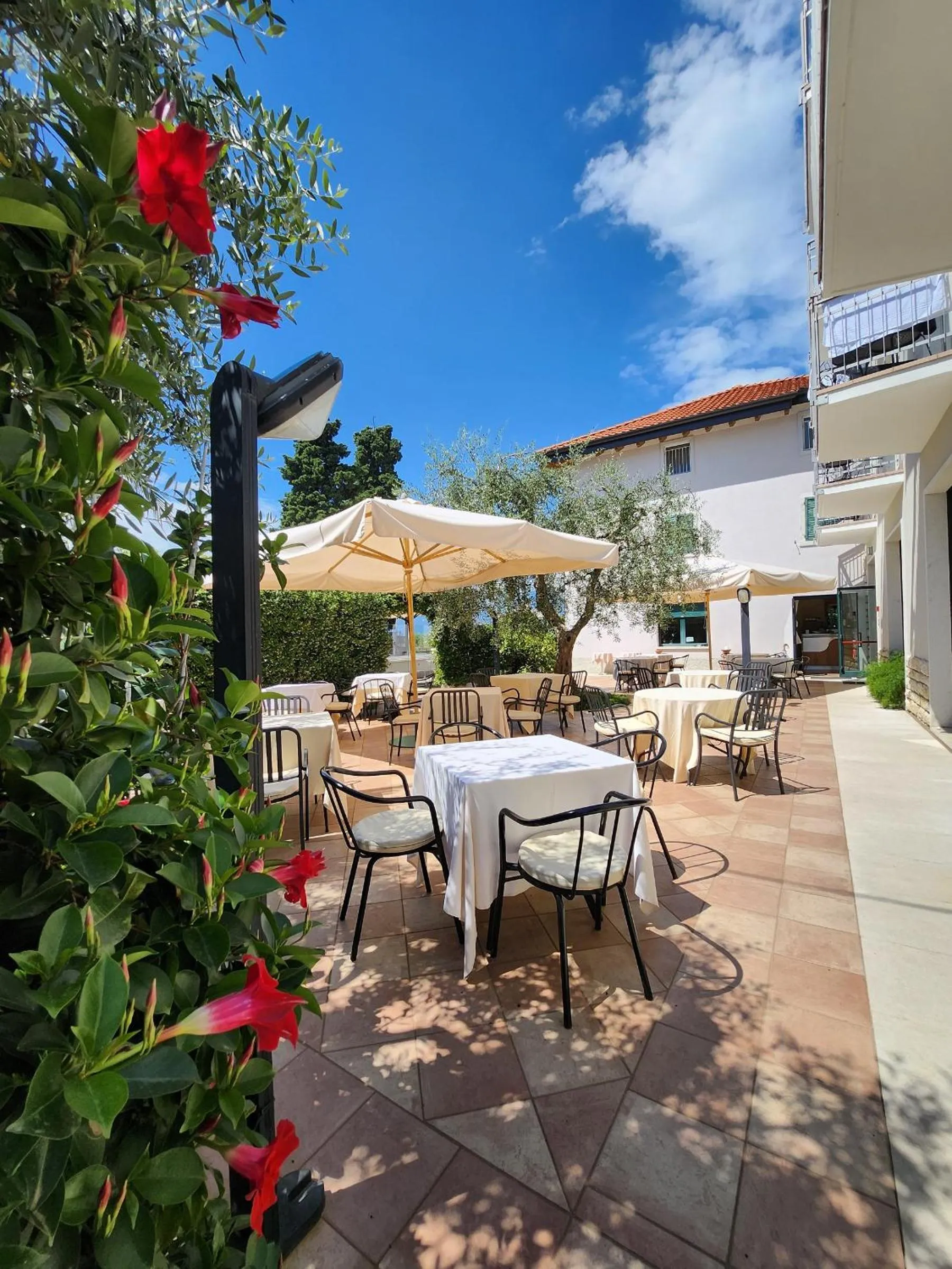 Property building in Hotel 2 Palme