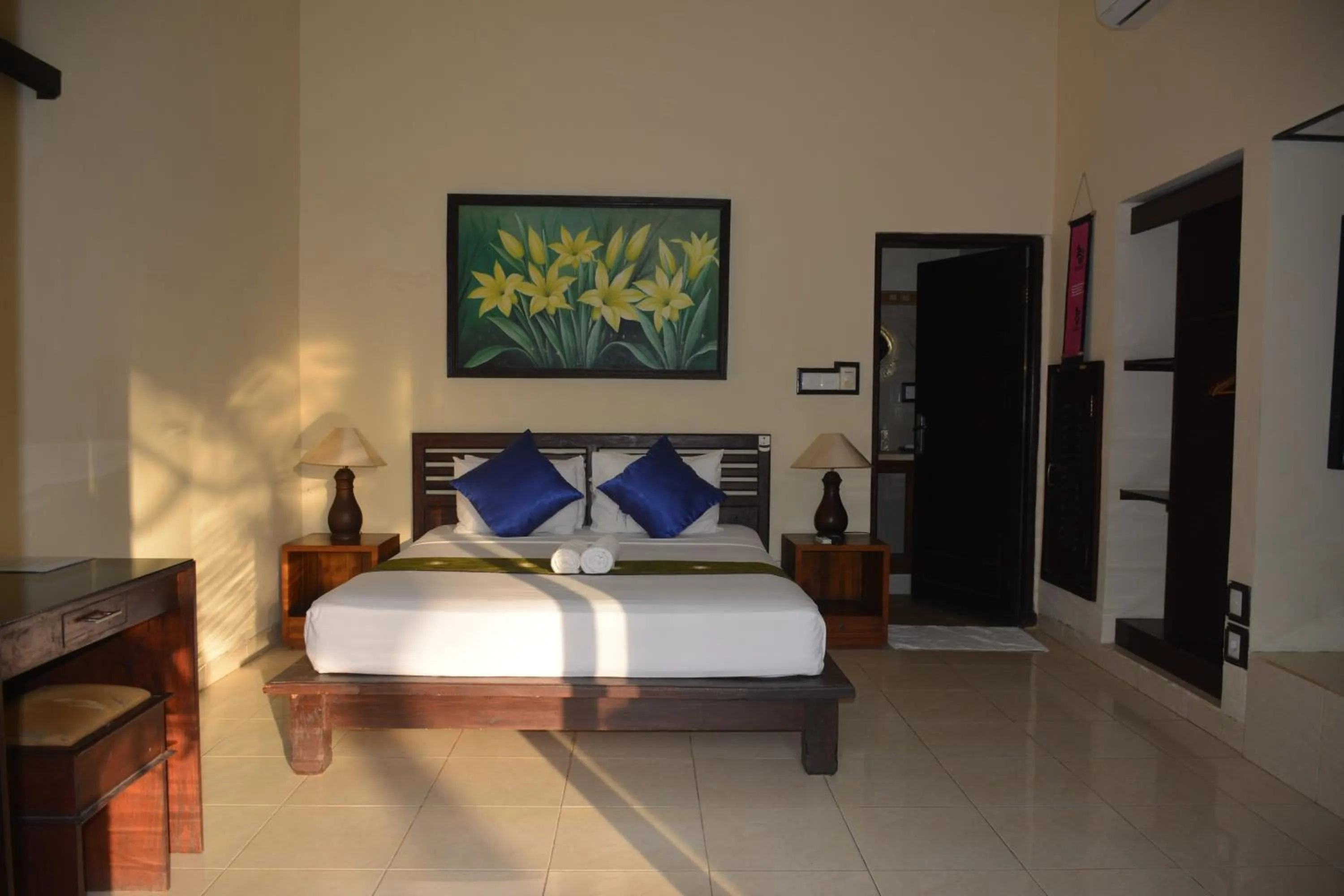 Photo of the whole room, Bed in Segara Wangi Beach Cottages