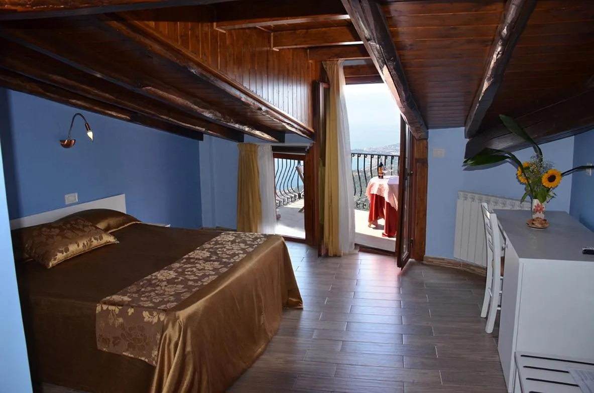 Property building, Bed in B&B Casa Bellavista