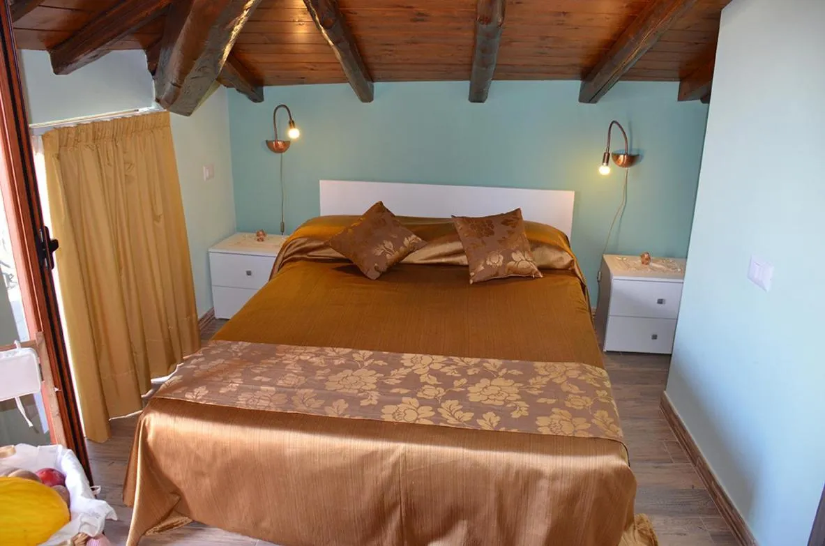 Property building, Bed in B&B Casa Bellavista
