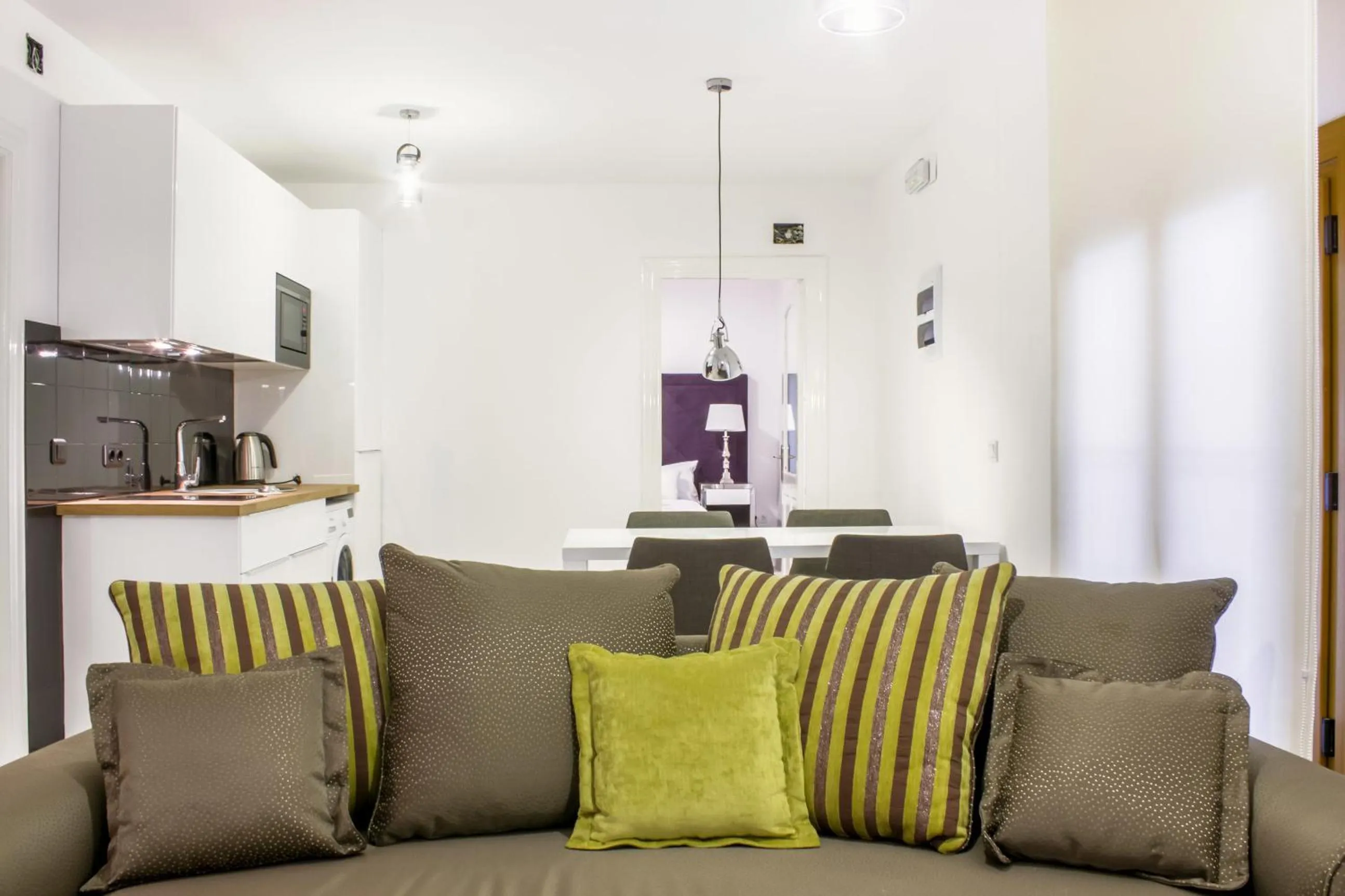 TV and multimedia in Santa Cruz Apartments