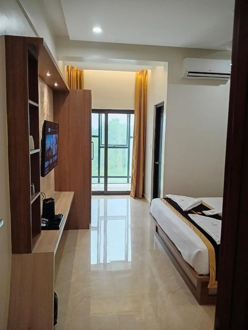 Bed in Hotel Coastal Palace