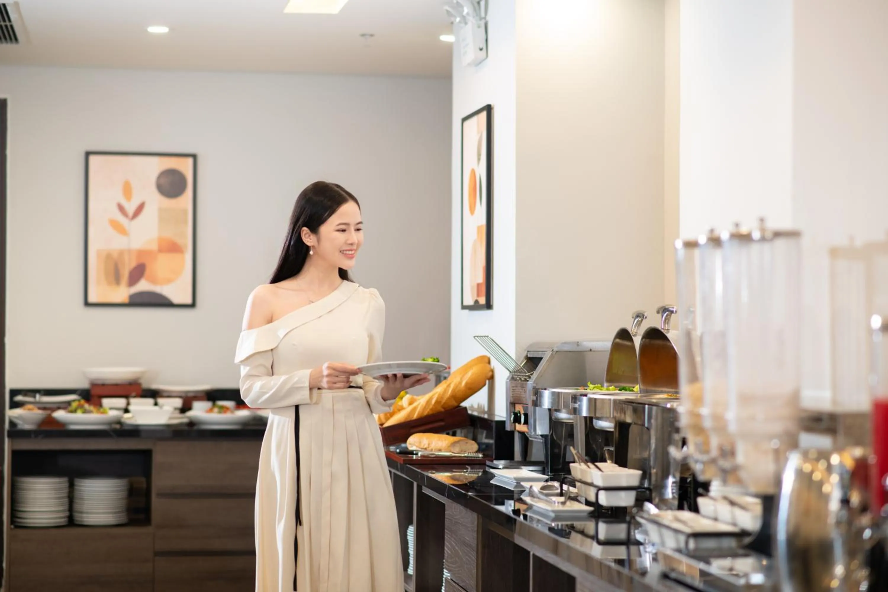 Restaurant/places to eat in Nature Hotel - Lac Long Quan