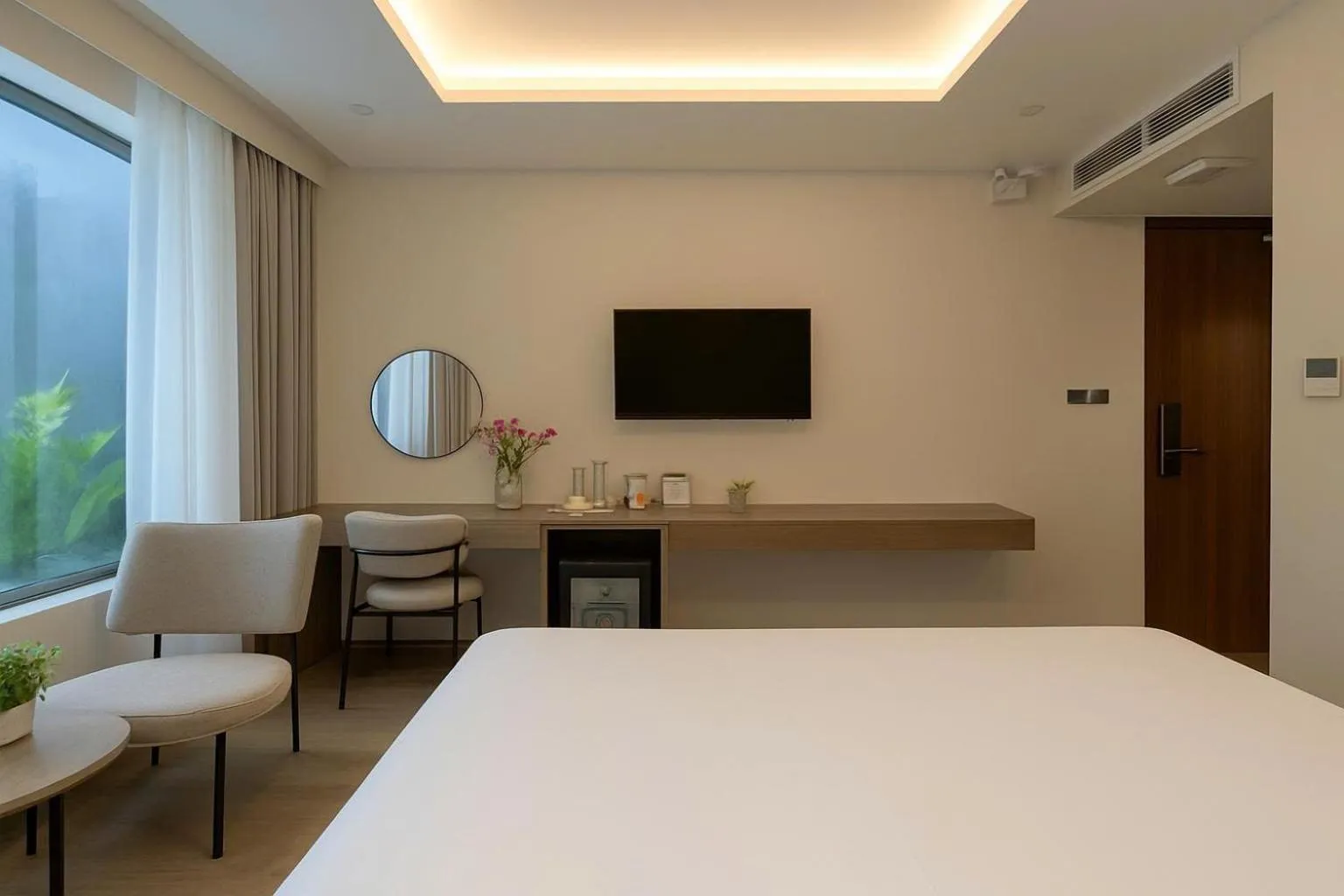 Bed in Nature Hotel - Lac Long Quan