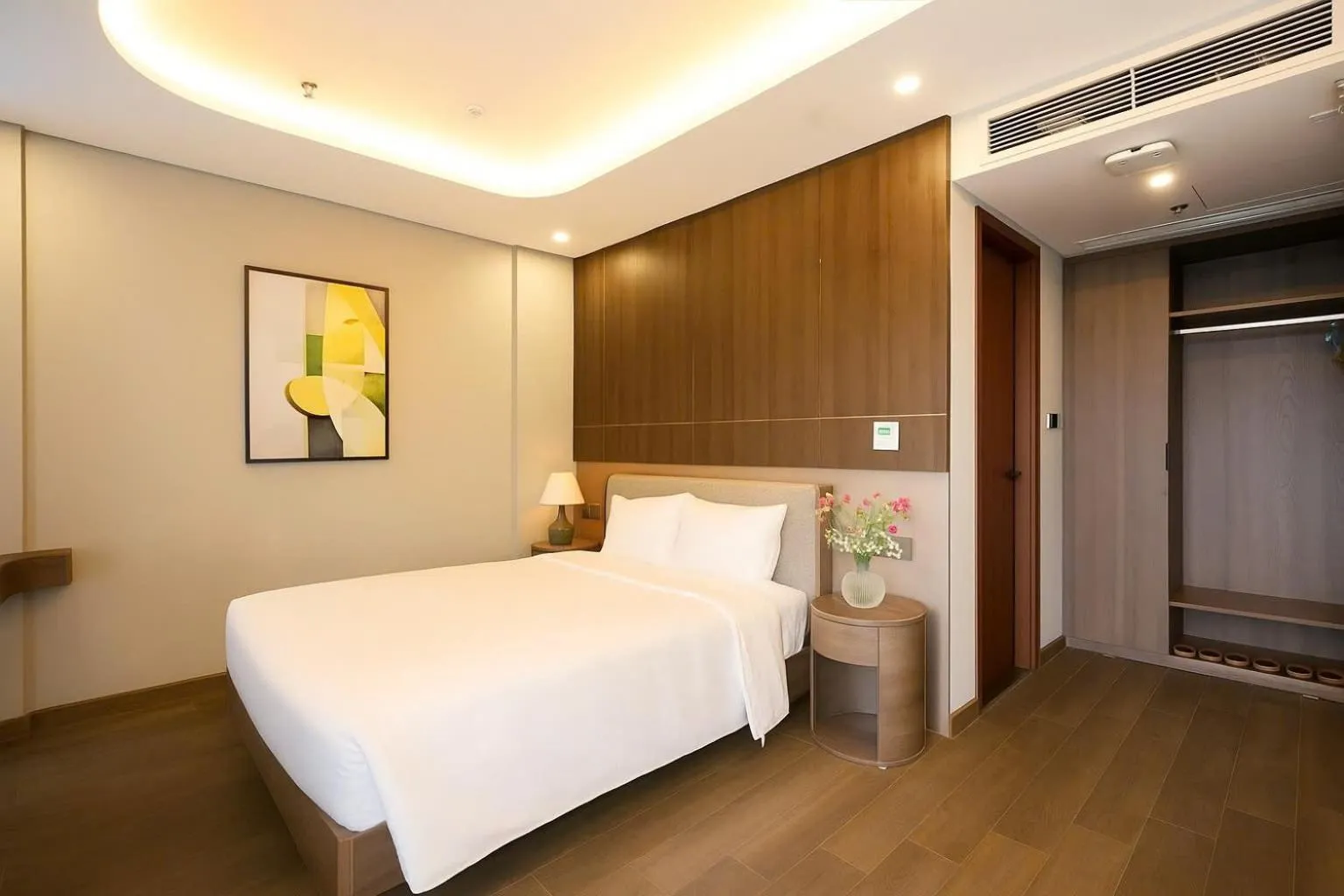 Bed in Nature Hotel - Lac Long Quan