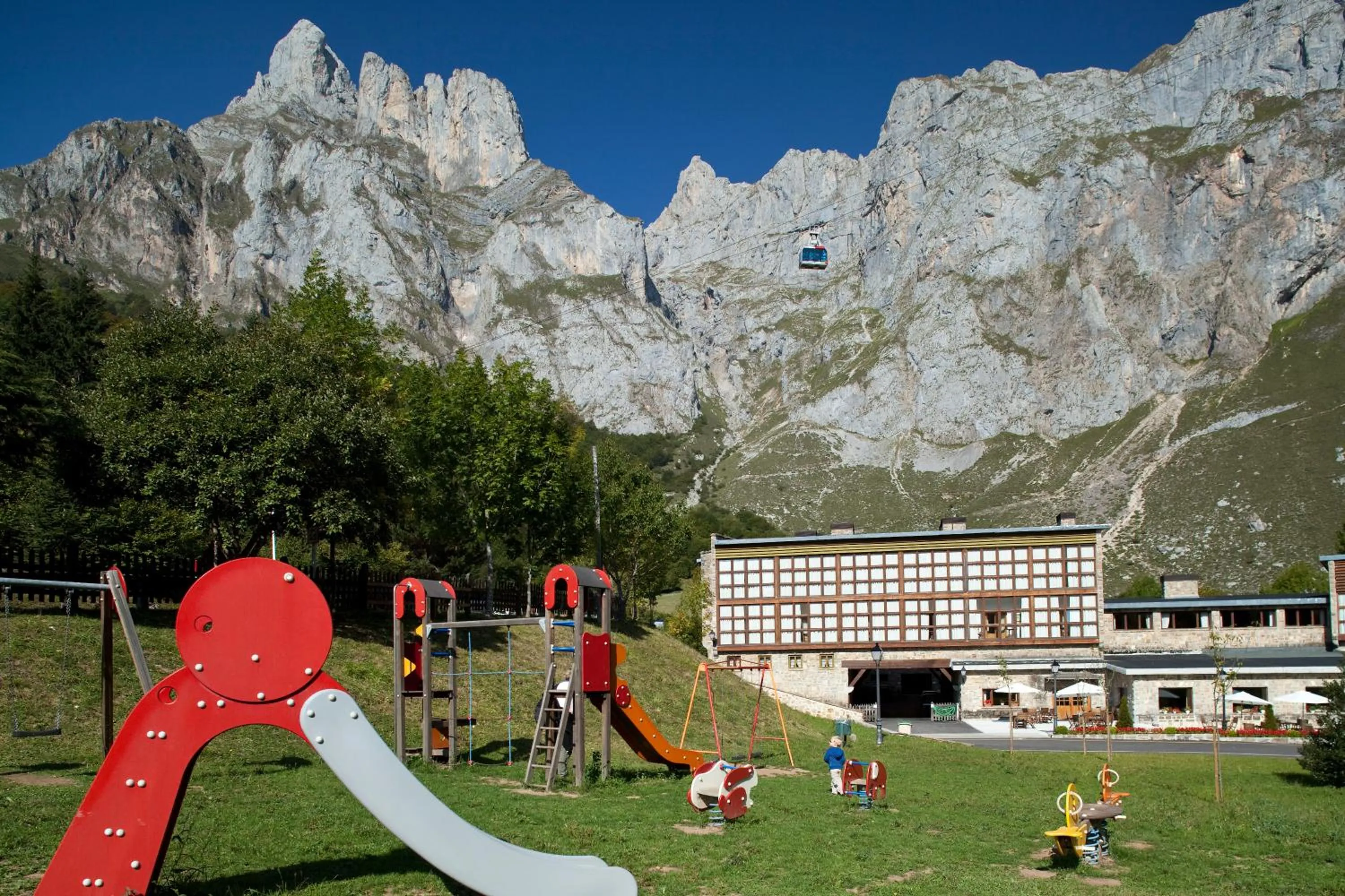 Children play ground in Parador de Fuente Dé