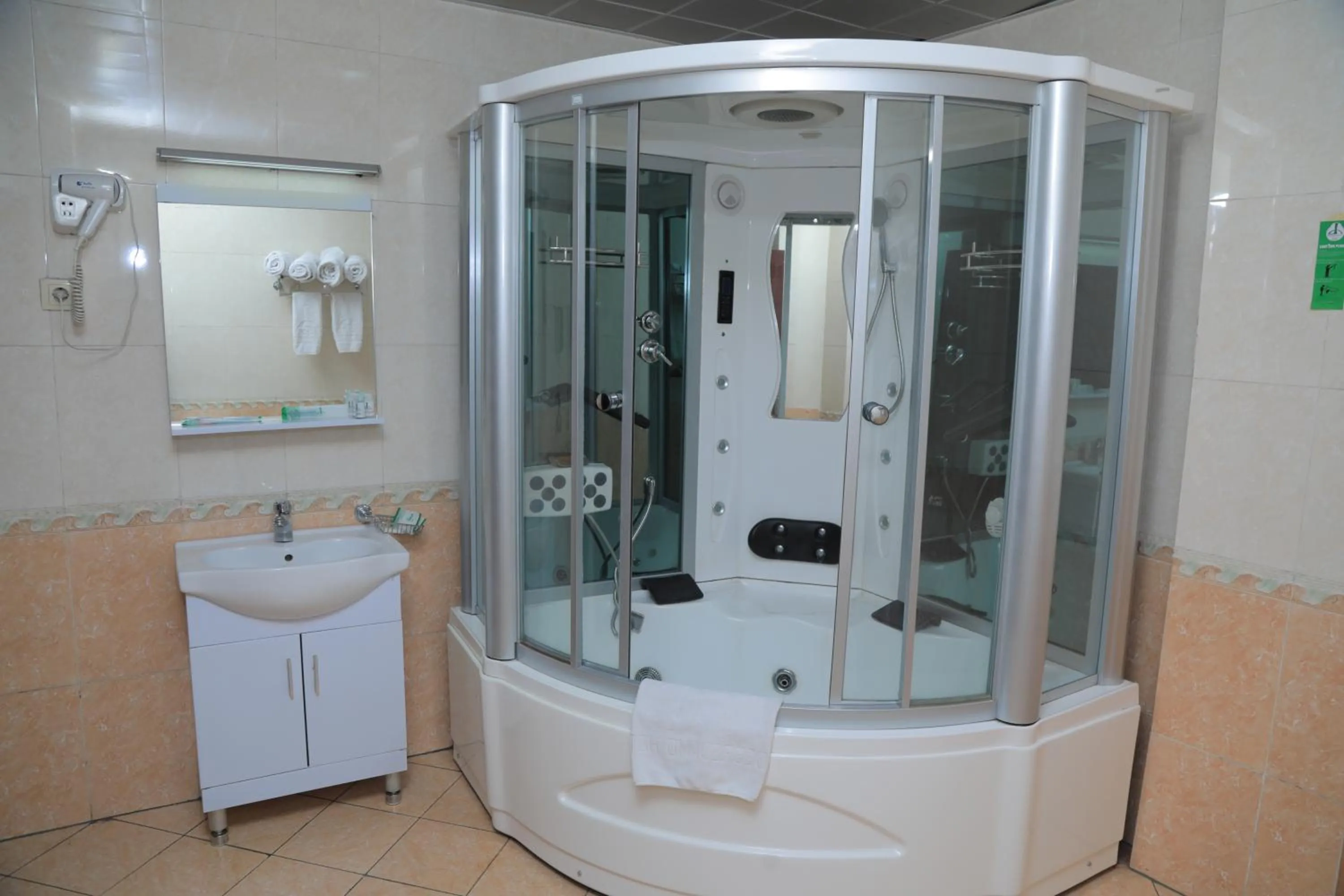 Shower in Debredamo Hotel