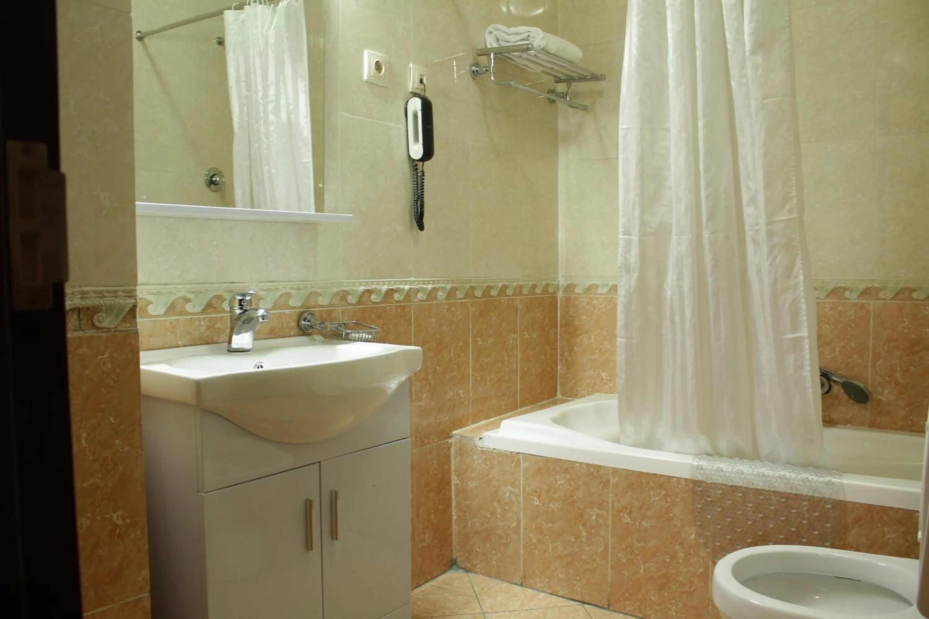 Bathroom in Debredamo Hotel