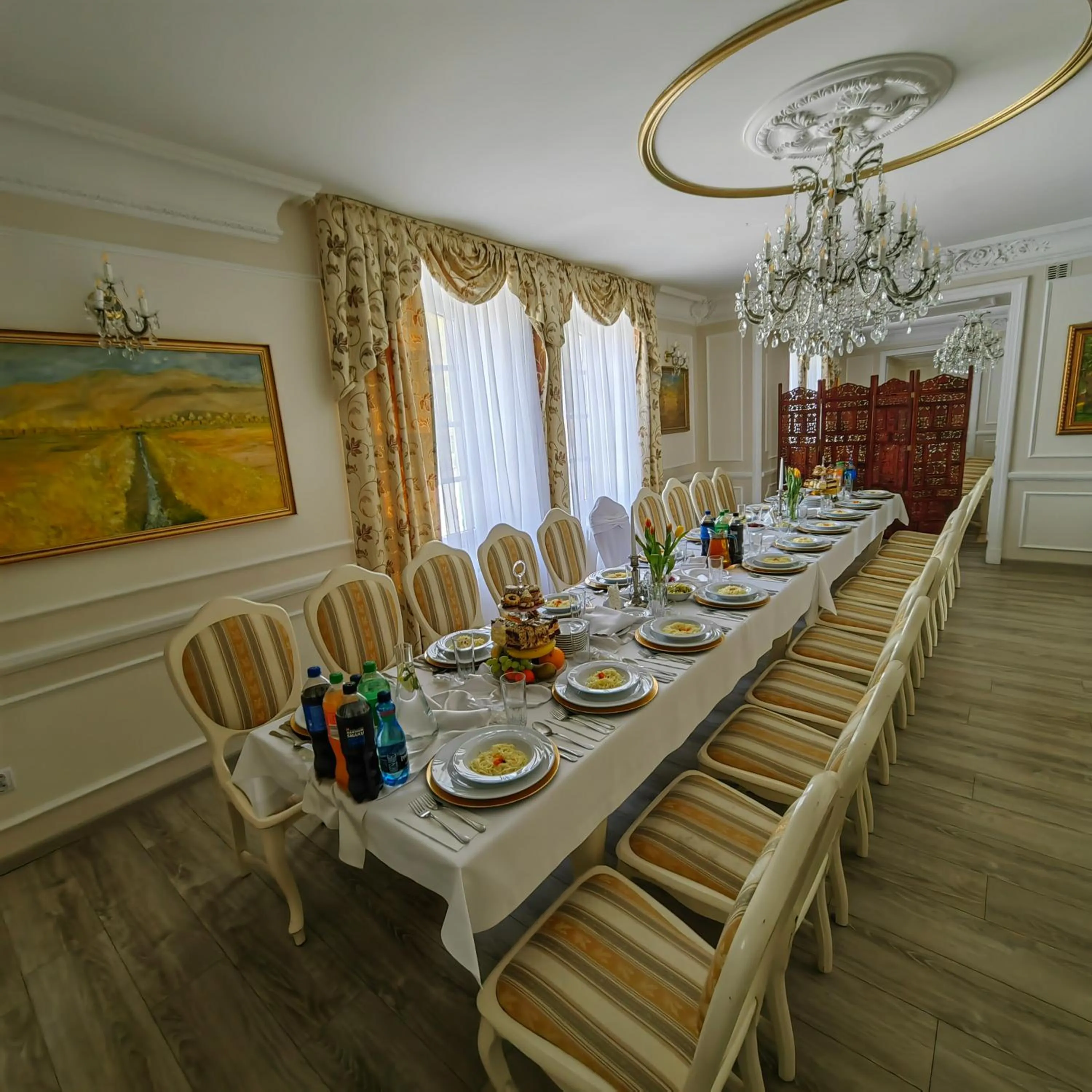 Restaurant/Places to Eat in Dworek Wola Ociecka