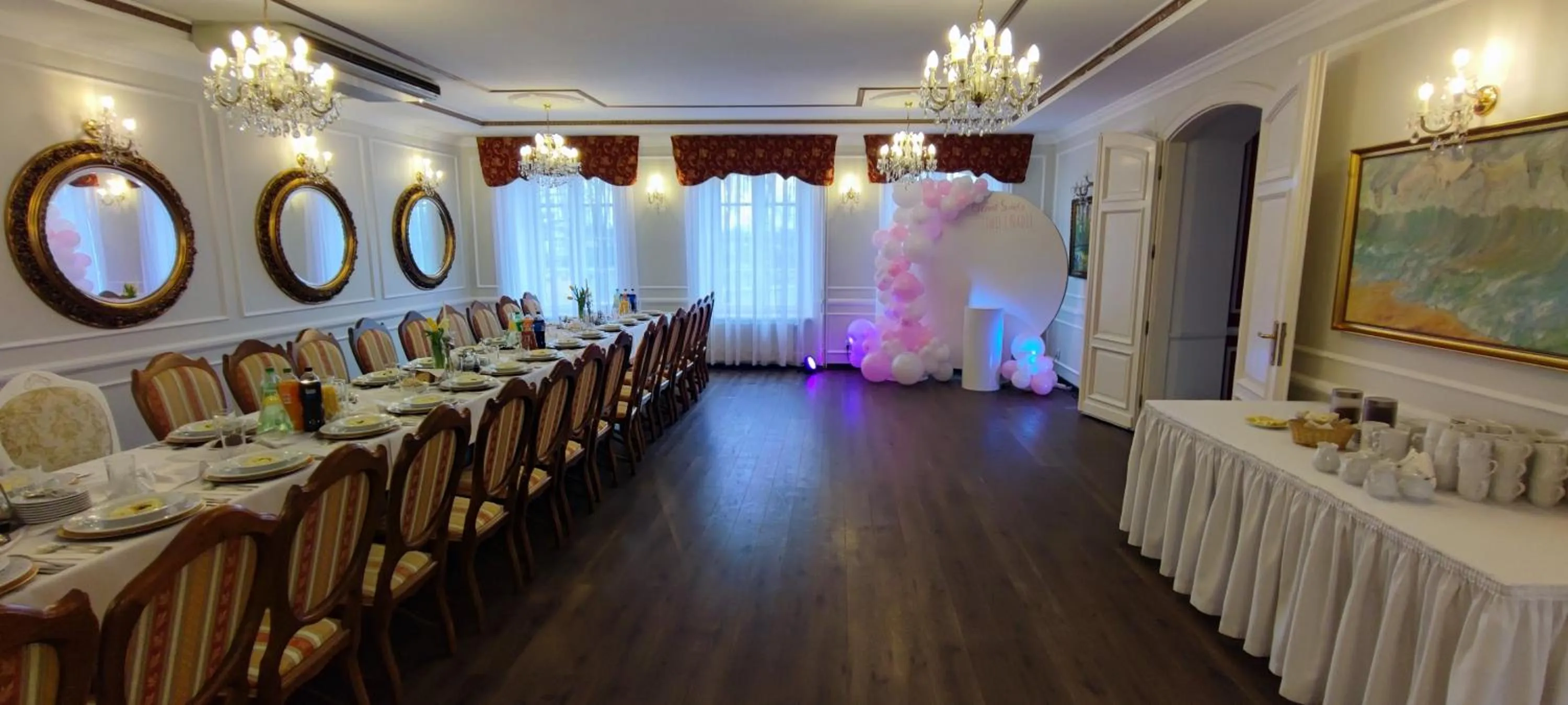 Banquet Facilities in Dworek Wola Ociecka