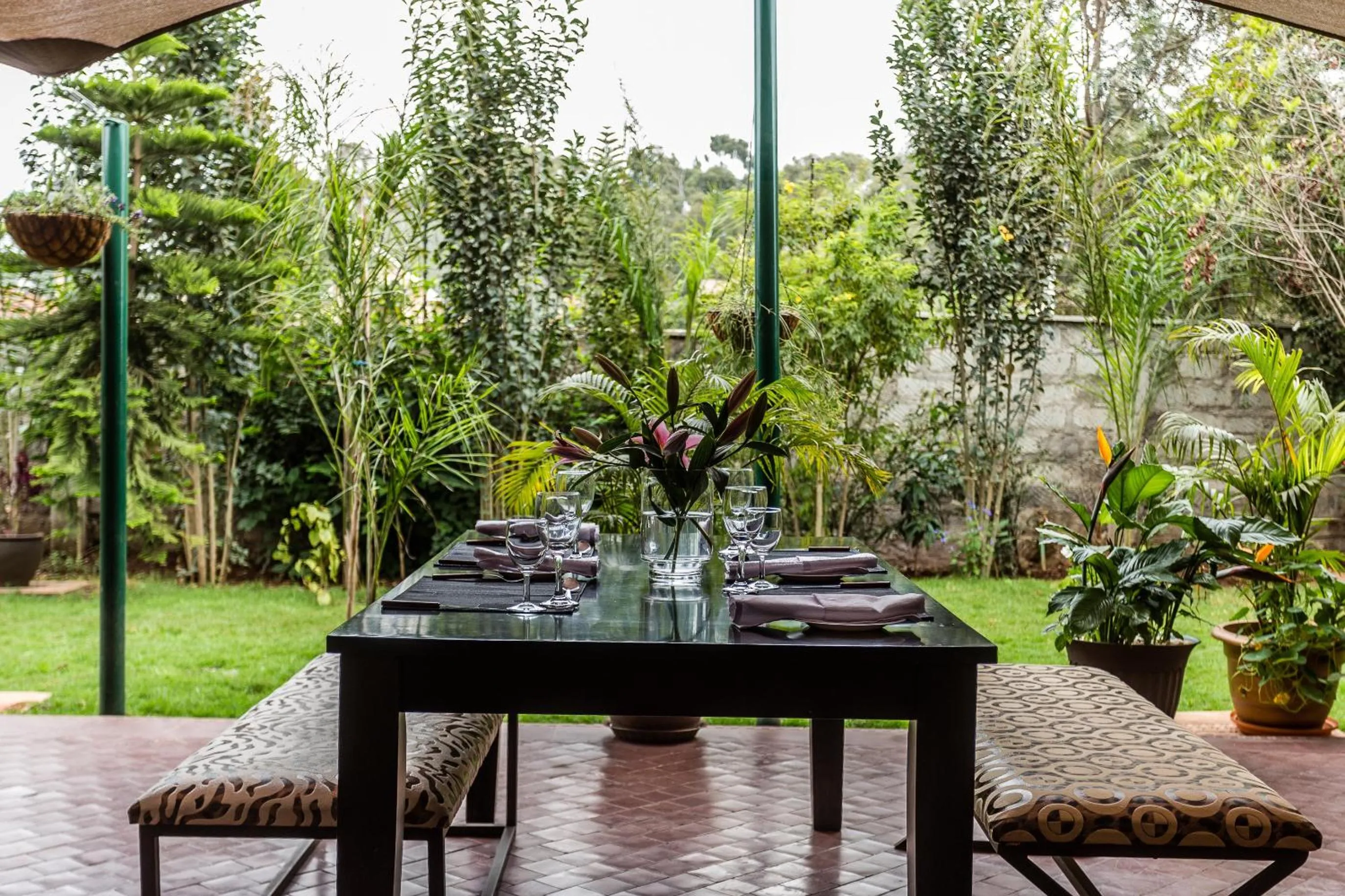 Restaurant/places to eat in Fair Acres Boutique Hotel Karen