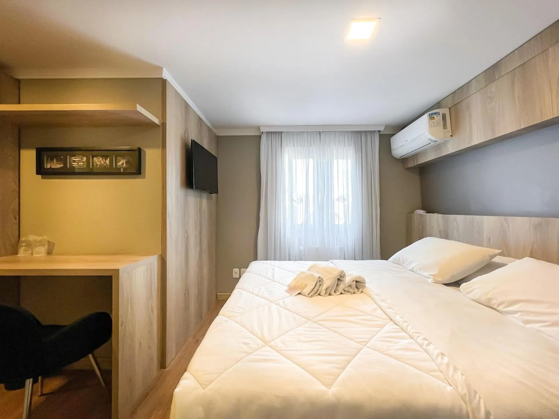 Decorative detail, Bed in Pousada Viena