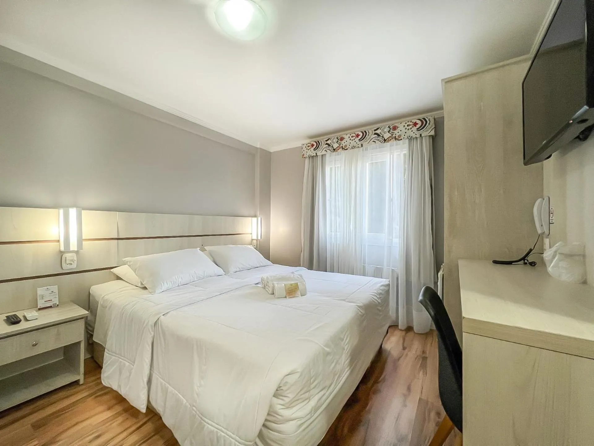 Area and facilities, Bed in Pousada Viena