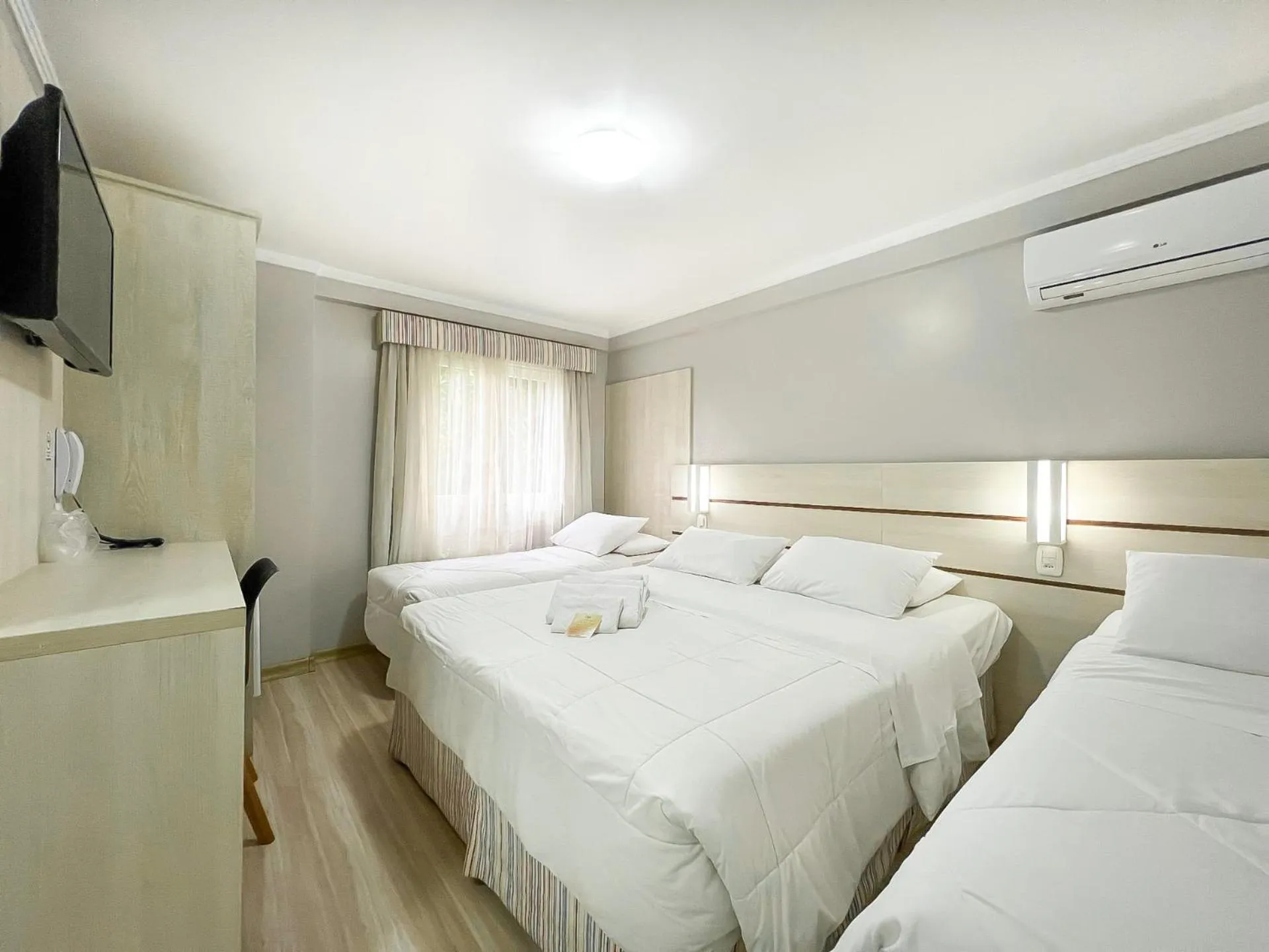 Bedroom, Bed in Pousada Viena