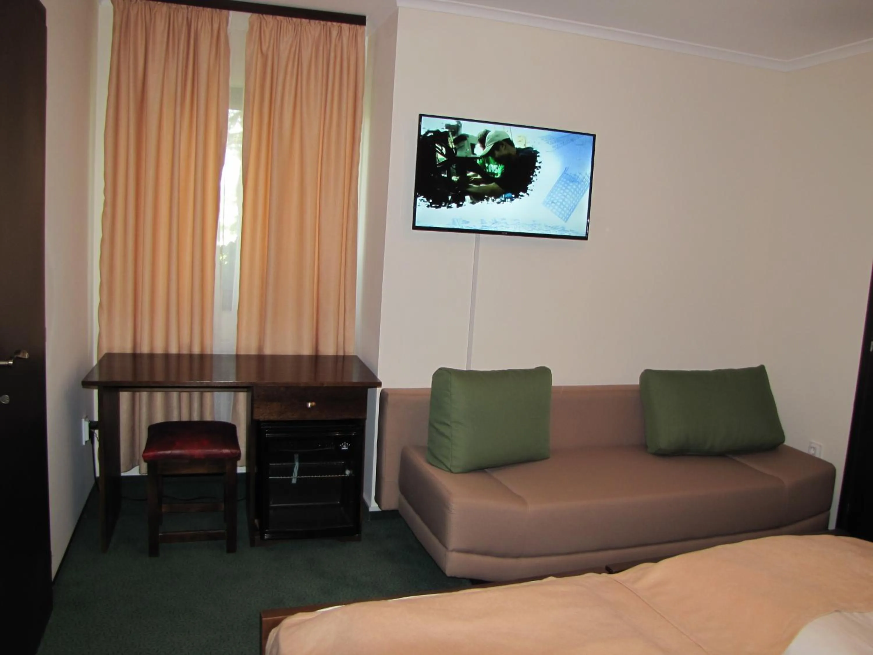 Garden, Bed in Complex Parc Pini Moinesti