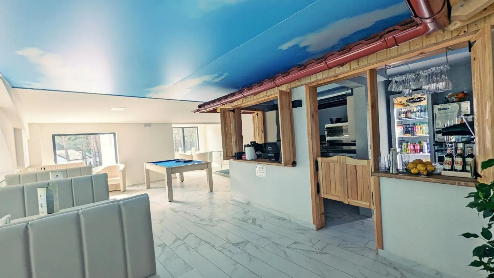 Complex Parc Pini Moinesti