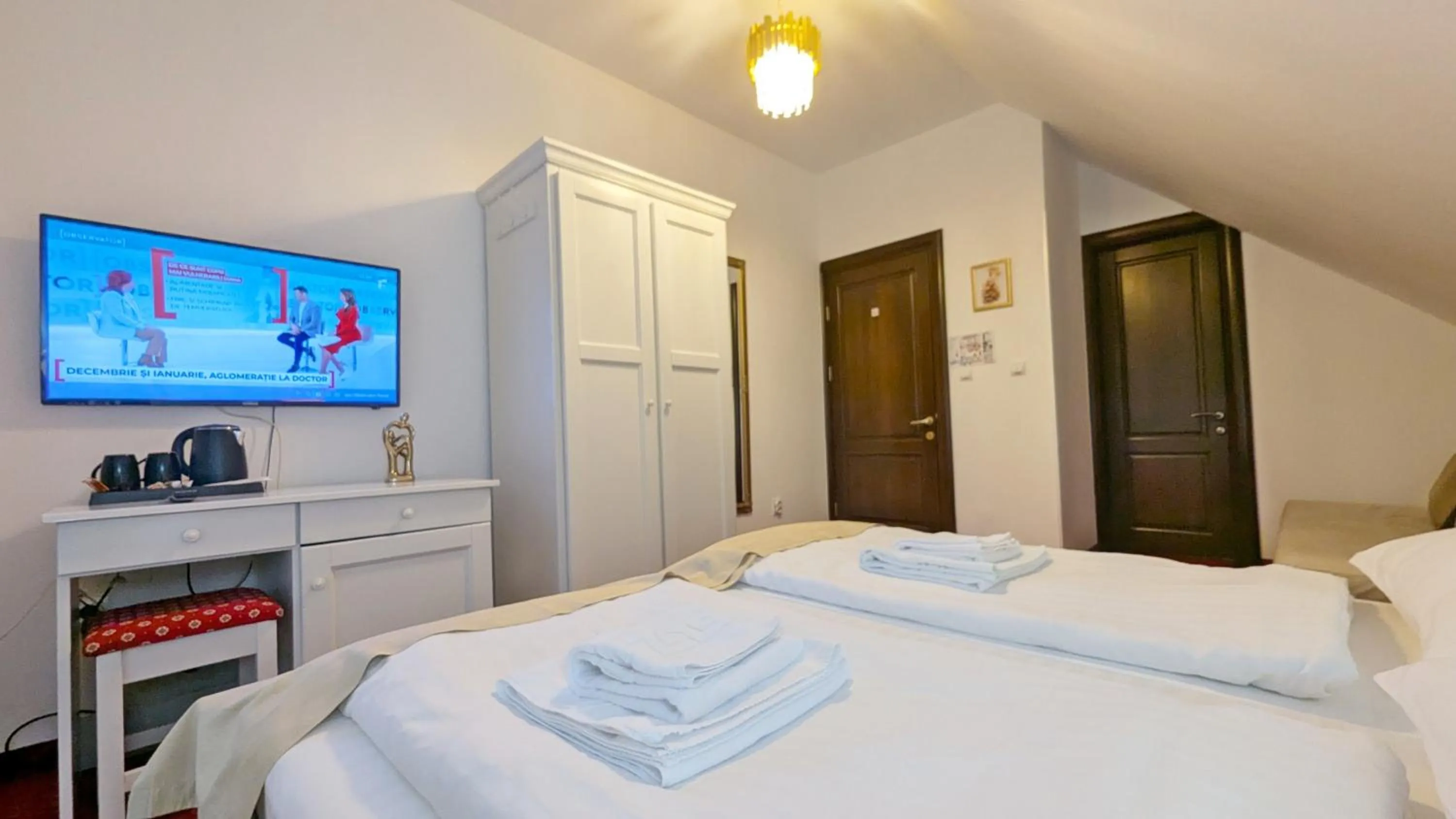 Bed in Complex Parc Pini Moinesti