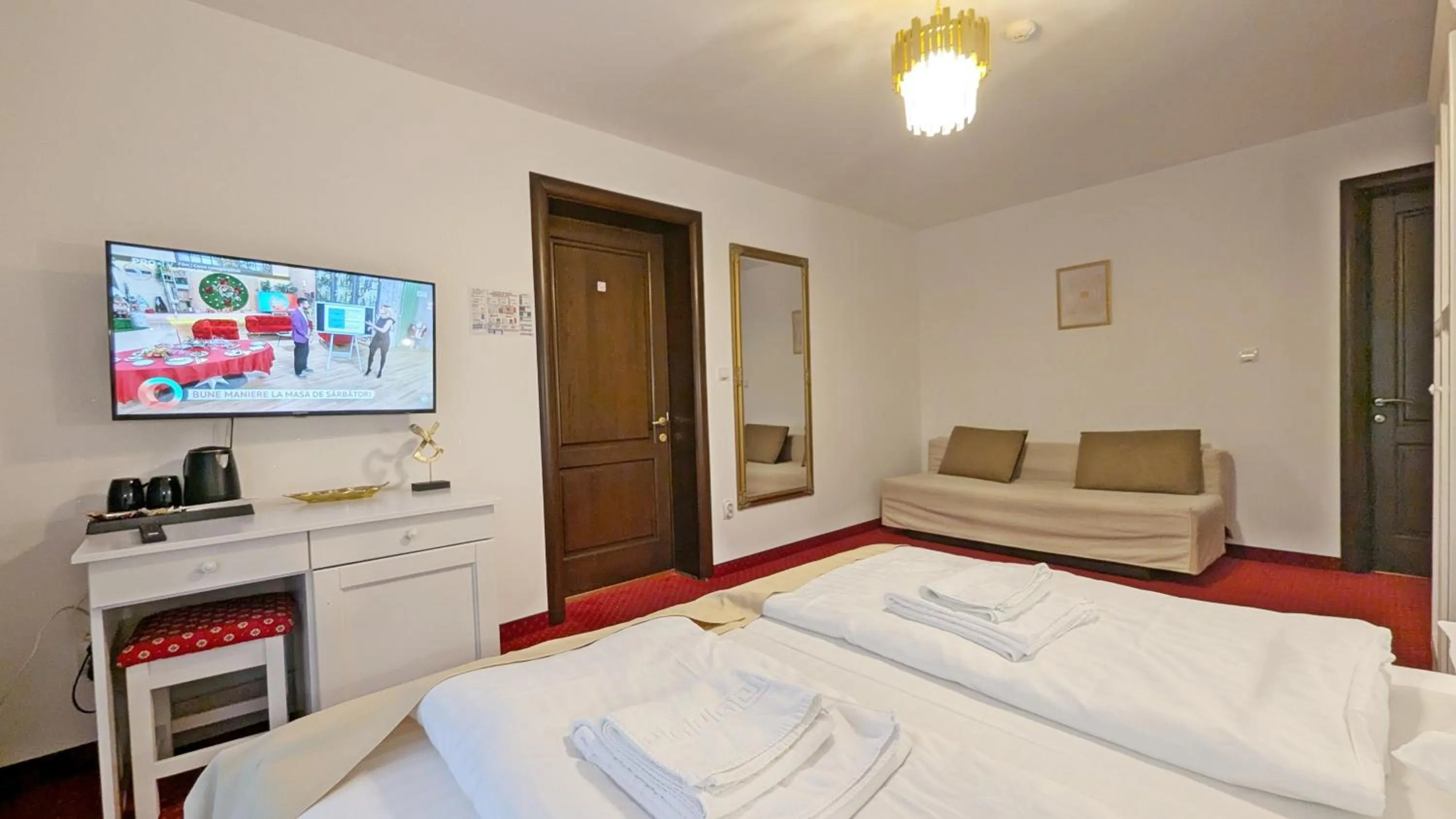 Bed in Complex Parc Pini Moinesti