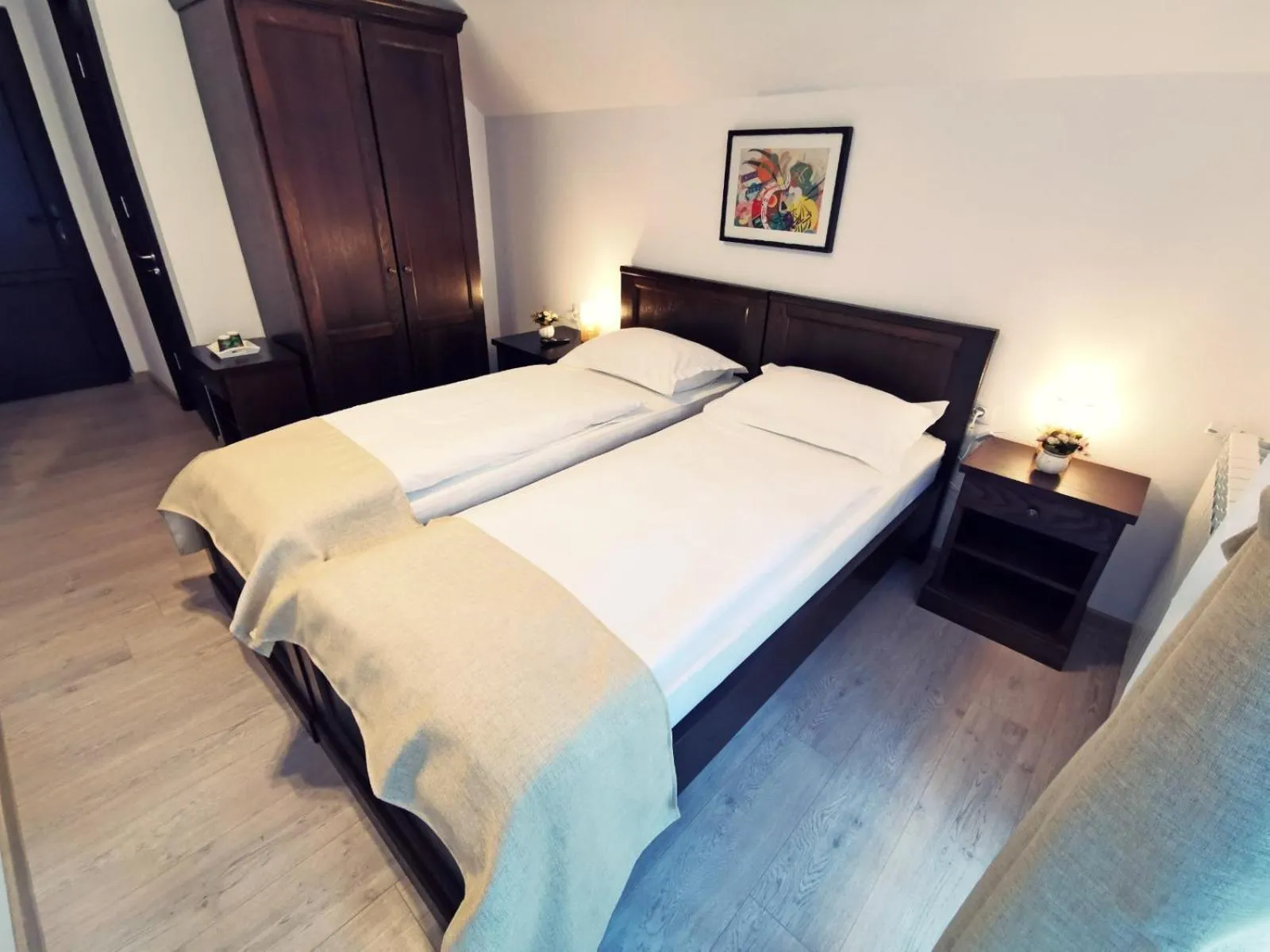 Bed in Complex Parc Pini Moinesti