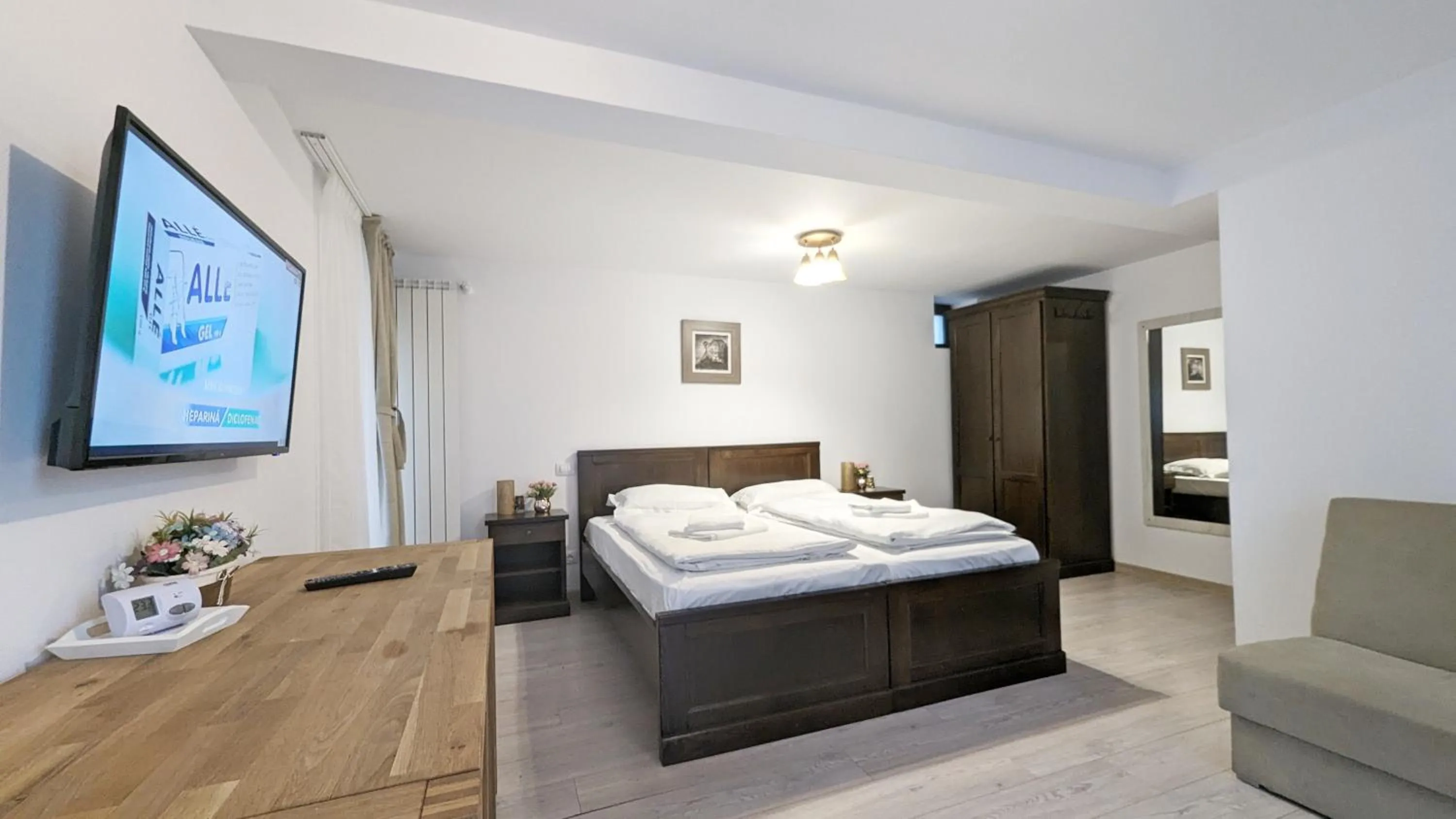 Bed in Complex Parc Pini Moinesti