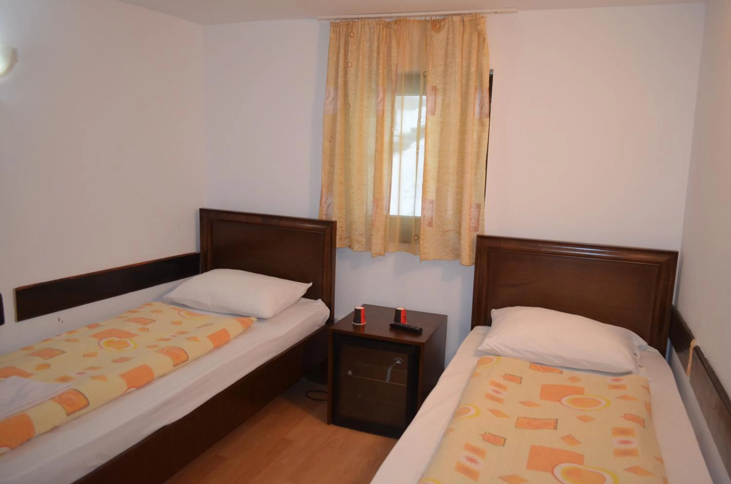 Photo of the whole room, Bed in Complex Parc Pini Moinesti