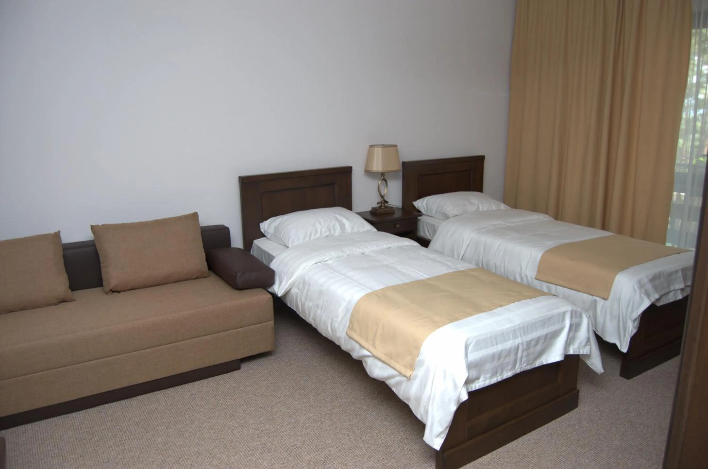 Photo of the whole room, Bed in Complex Parc Pini Moinesti