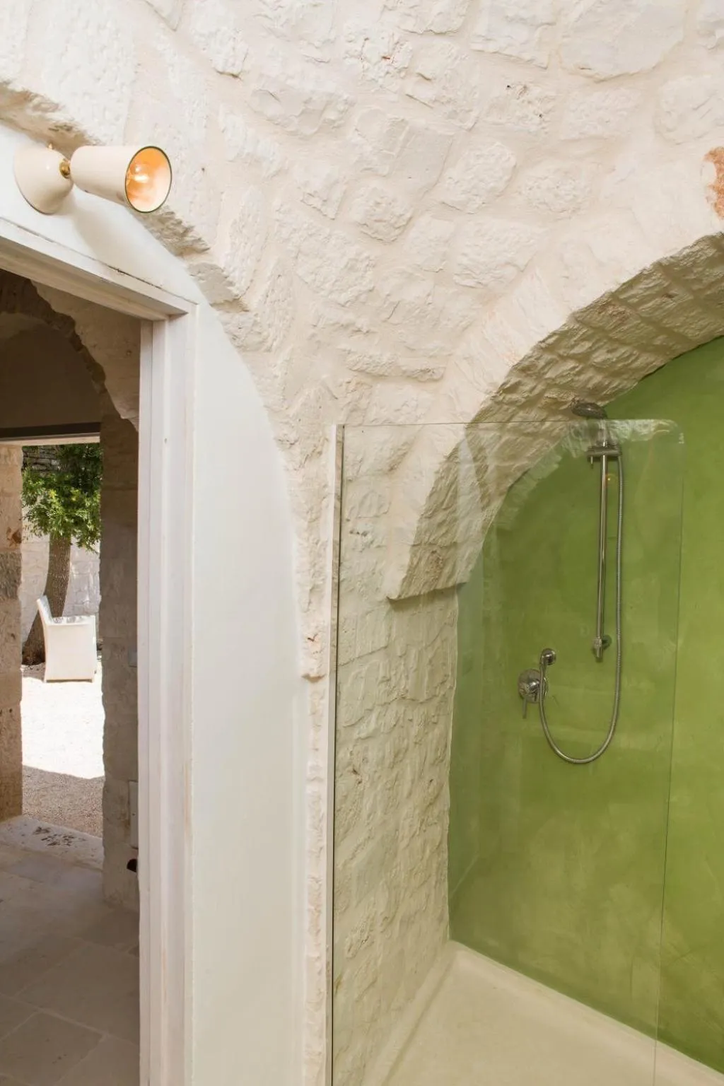 Shower in Le Dieci Porte