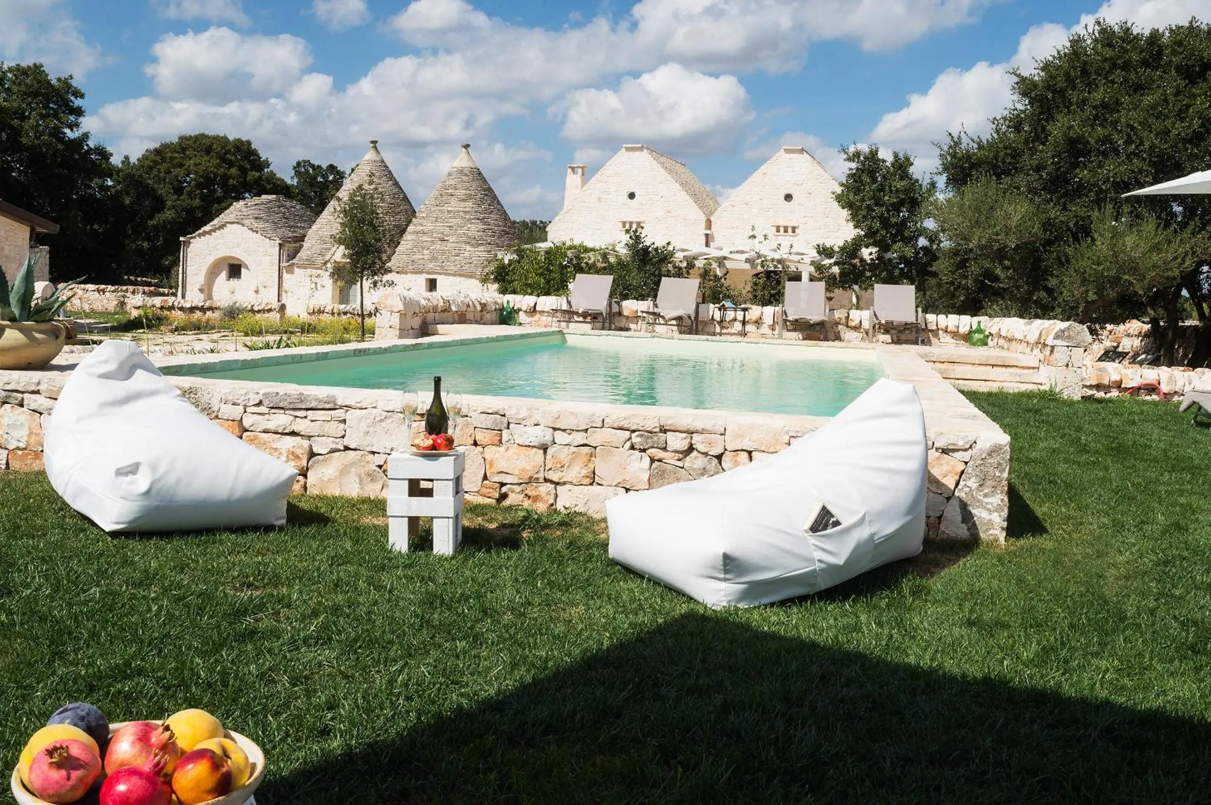 Pool view in Le Dieci Porte