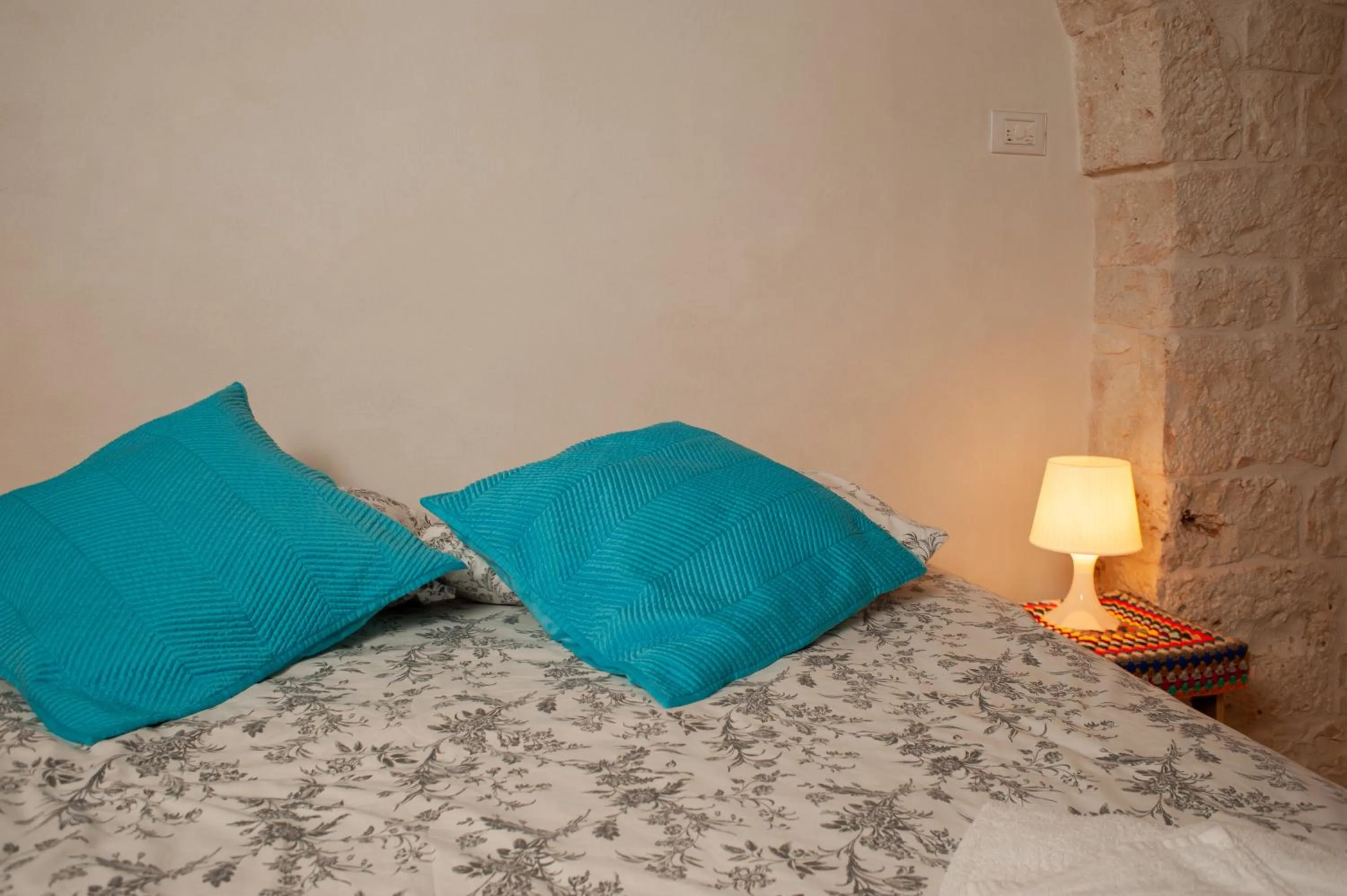 Decorative detail, Bed in Le Dieci Porte