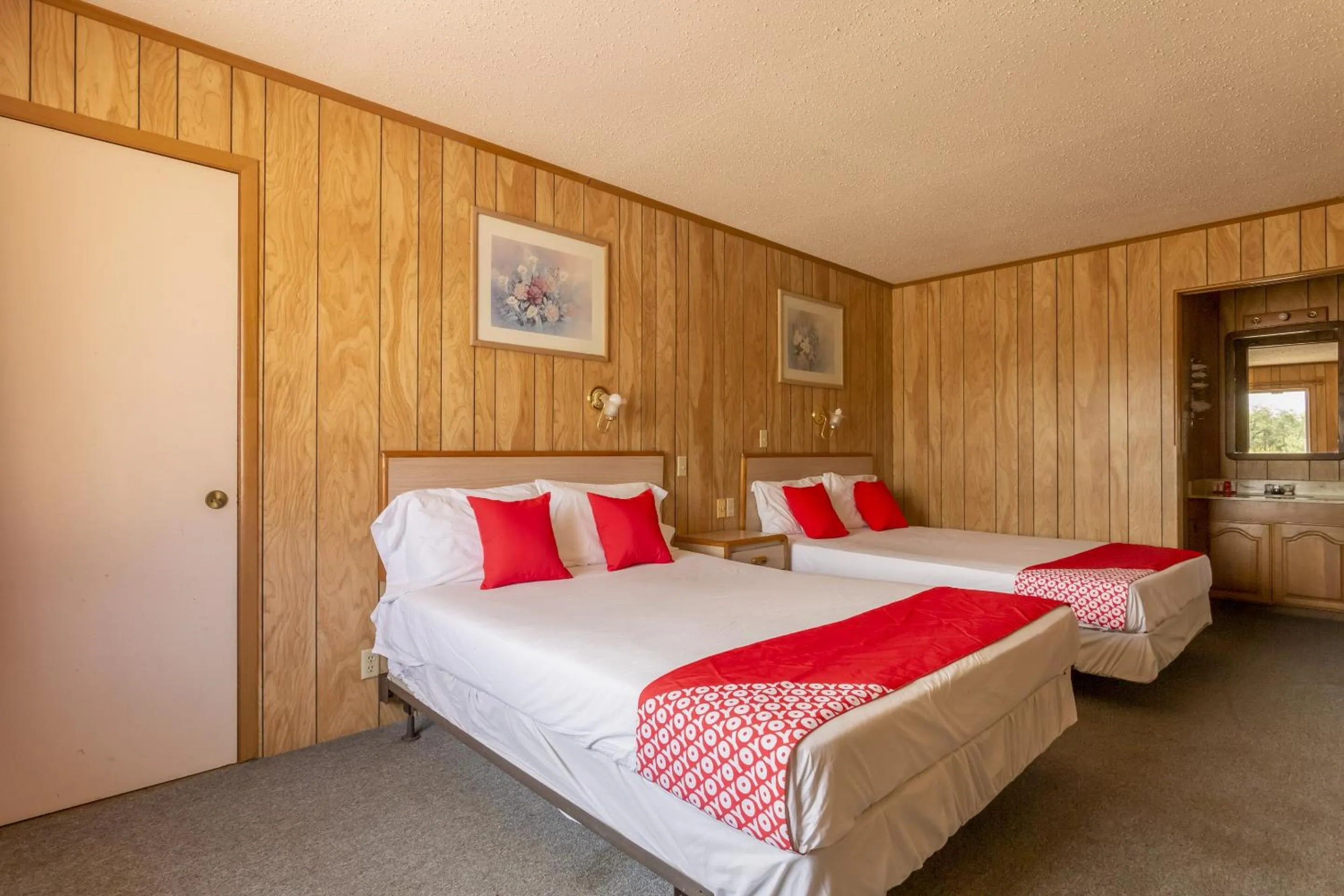 Bedroom in OYO Hotel Breckenridge TX Hubbard Creek Lake