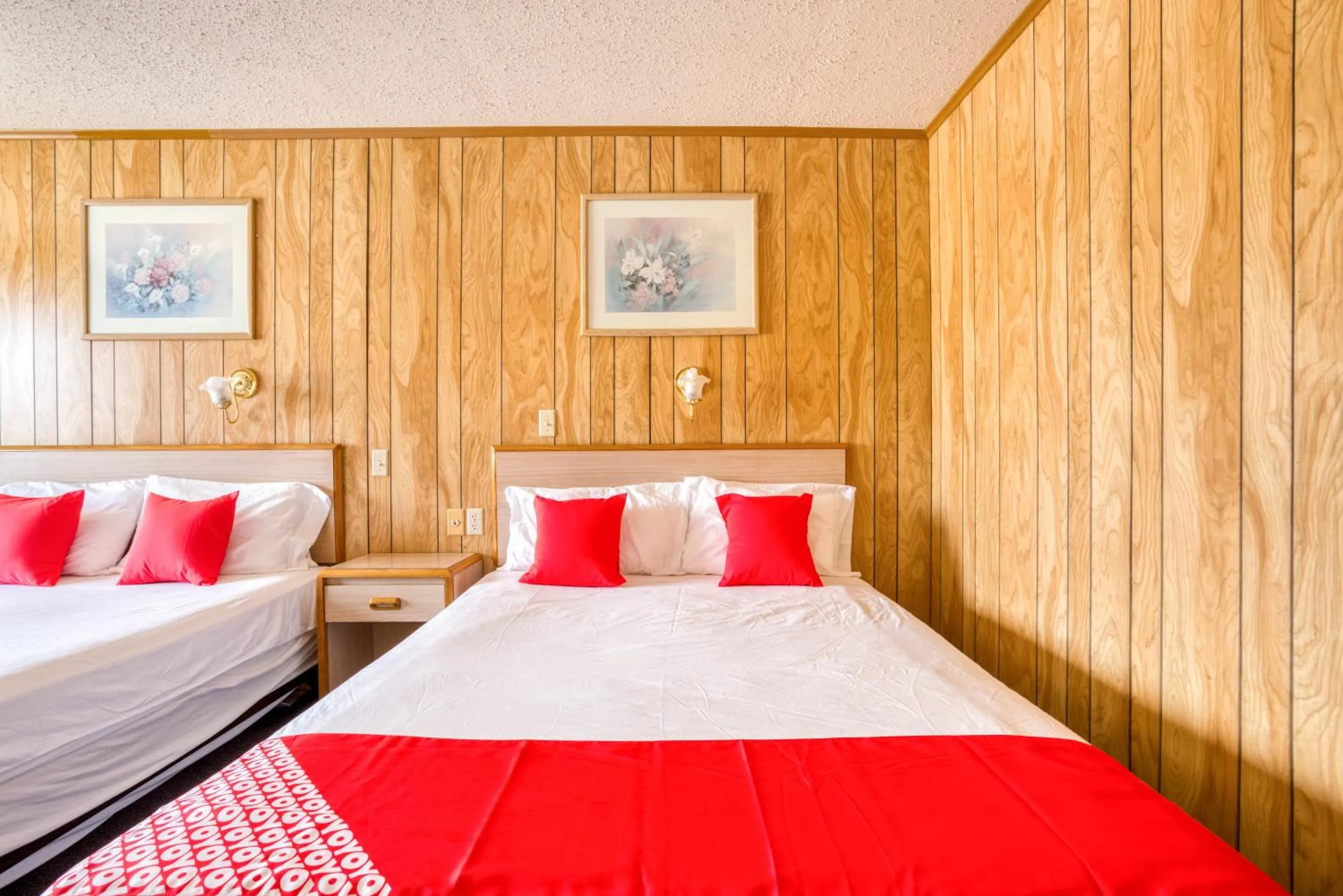 Bedroom in OYO Hotel Breckenridge TX Hubbard Creek Lake