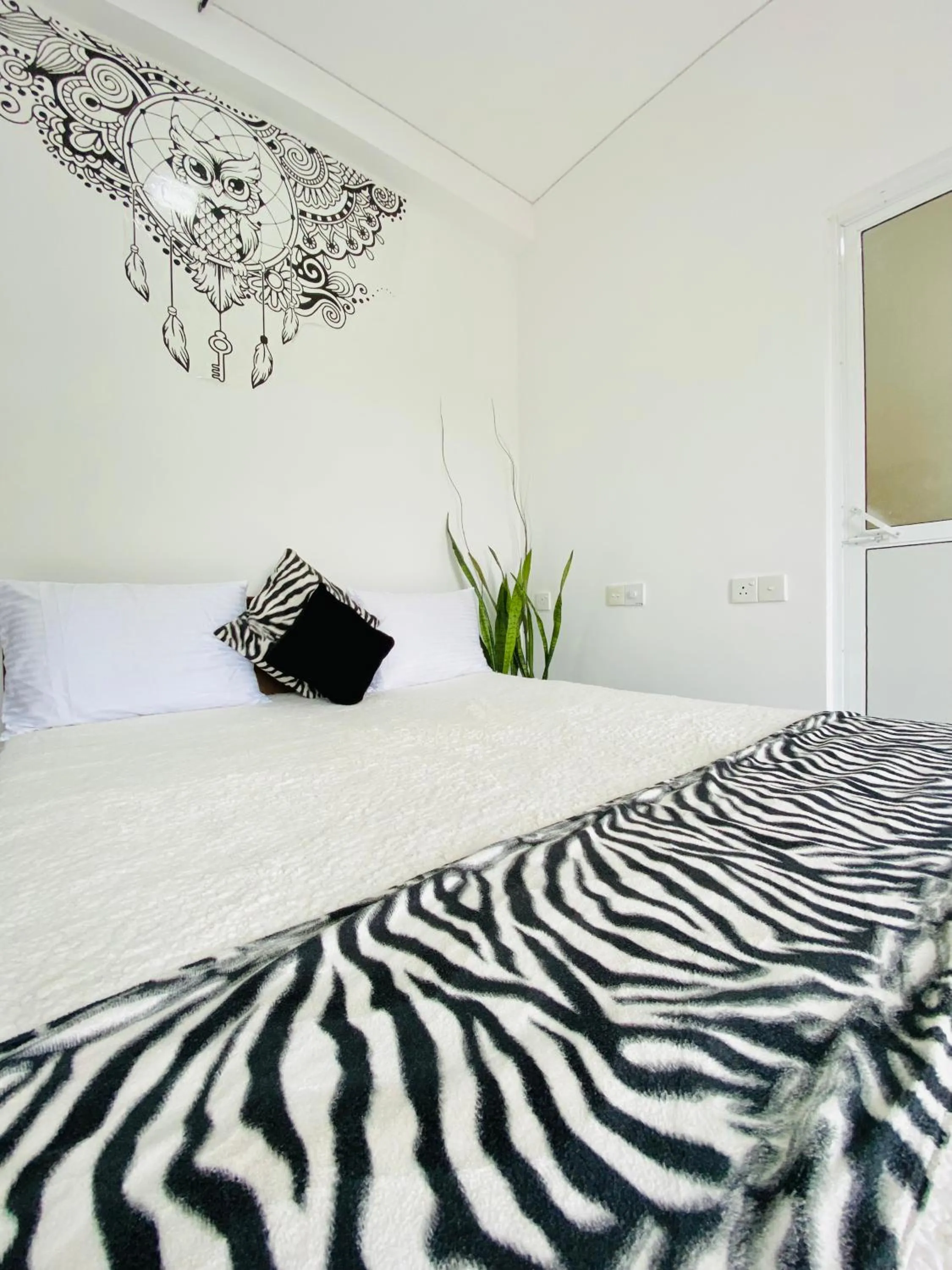 Hikka Heaven Guest House