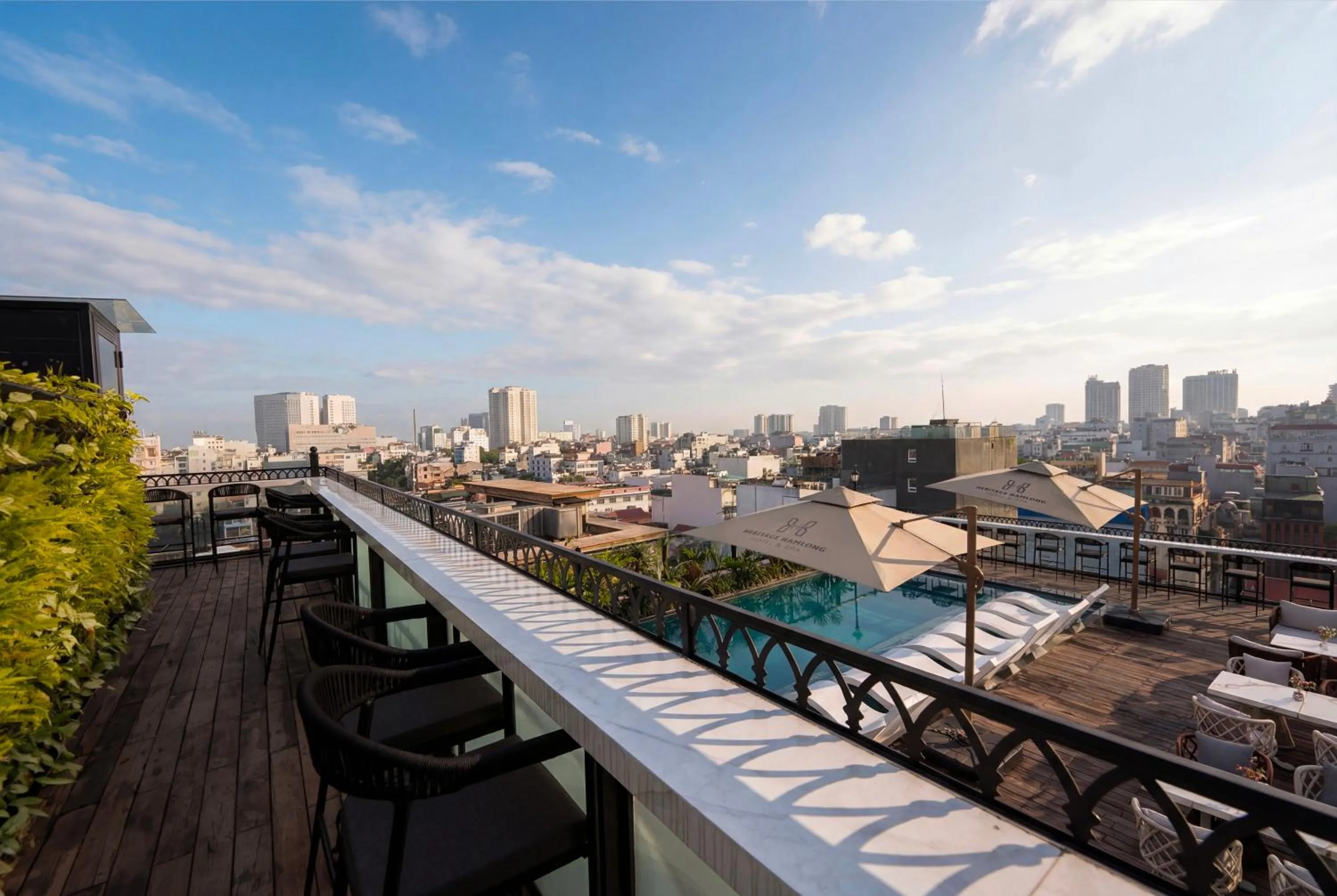 Lounge or bar in Heritage Ham Long Hotel and Spa