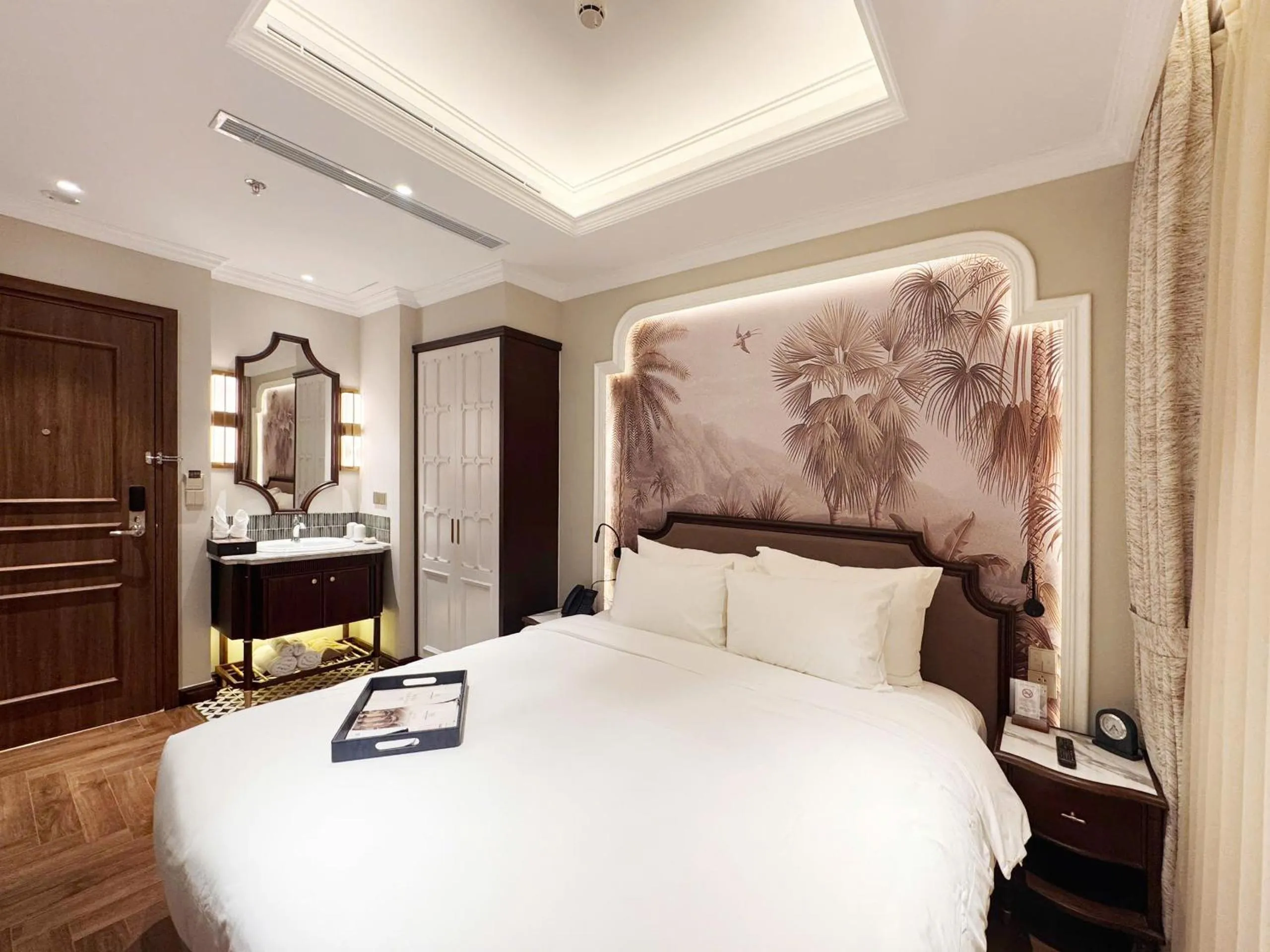 Bedroom, Bed in Heritage Ham Long Hotel and Spa