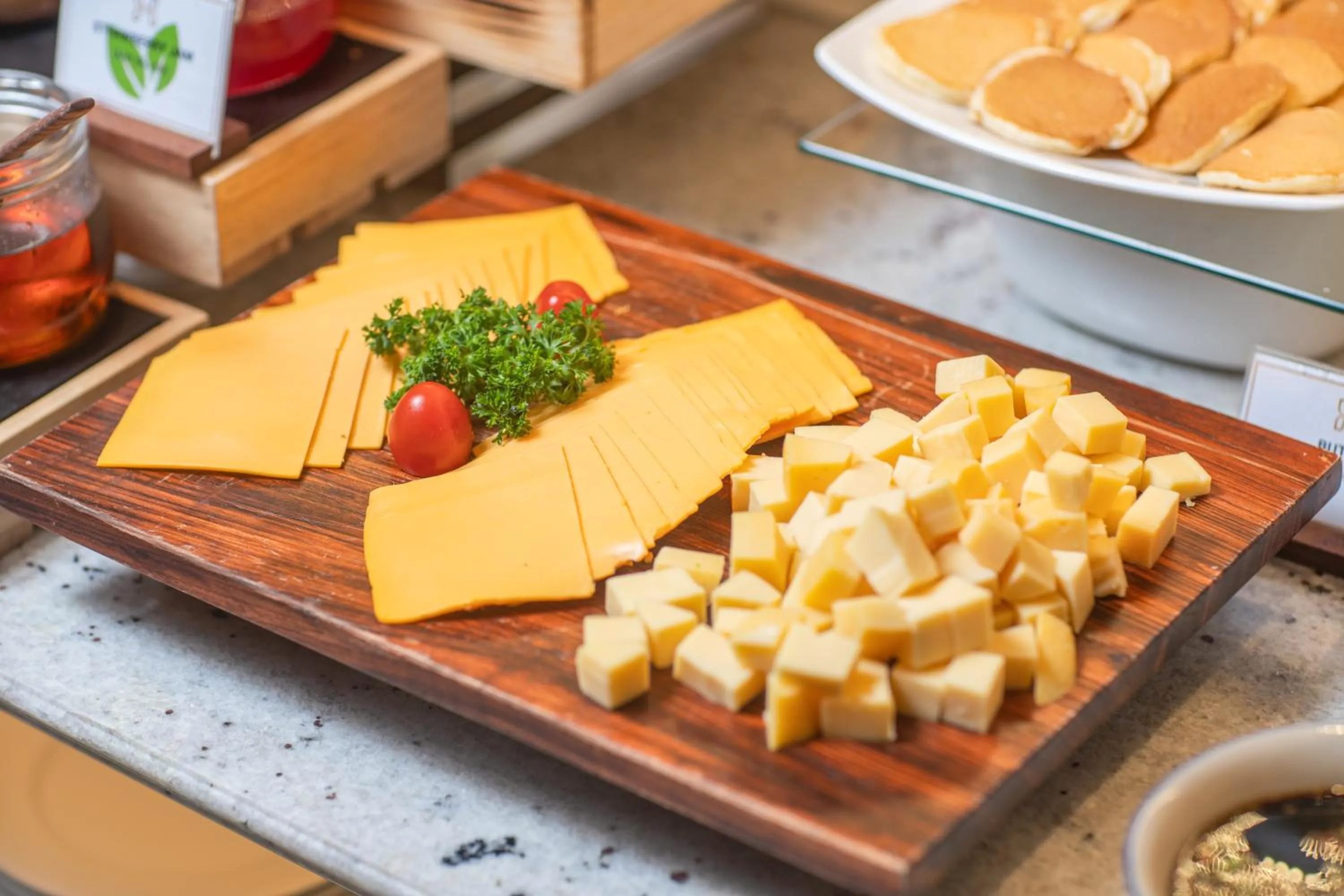 Food and drinks in Heritage Ham Long Hotel and Spa