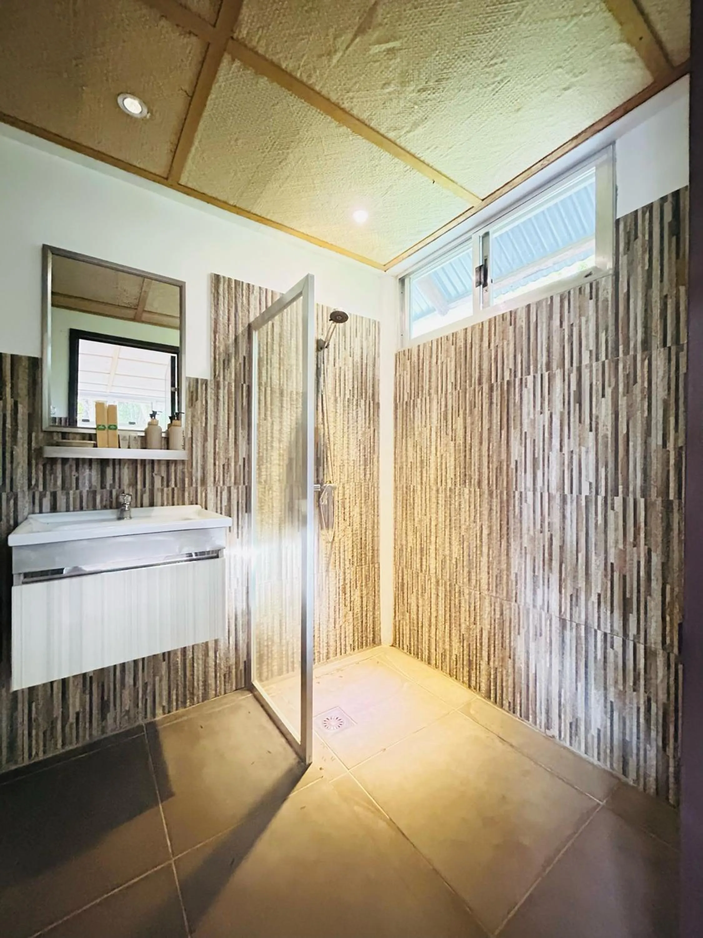 Bed in Chindonan Dive and Beach Resort