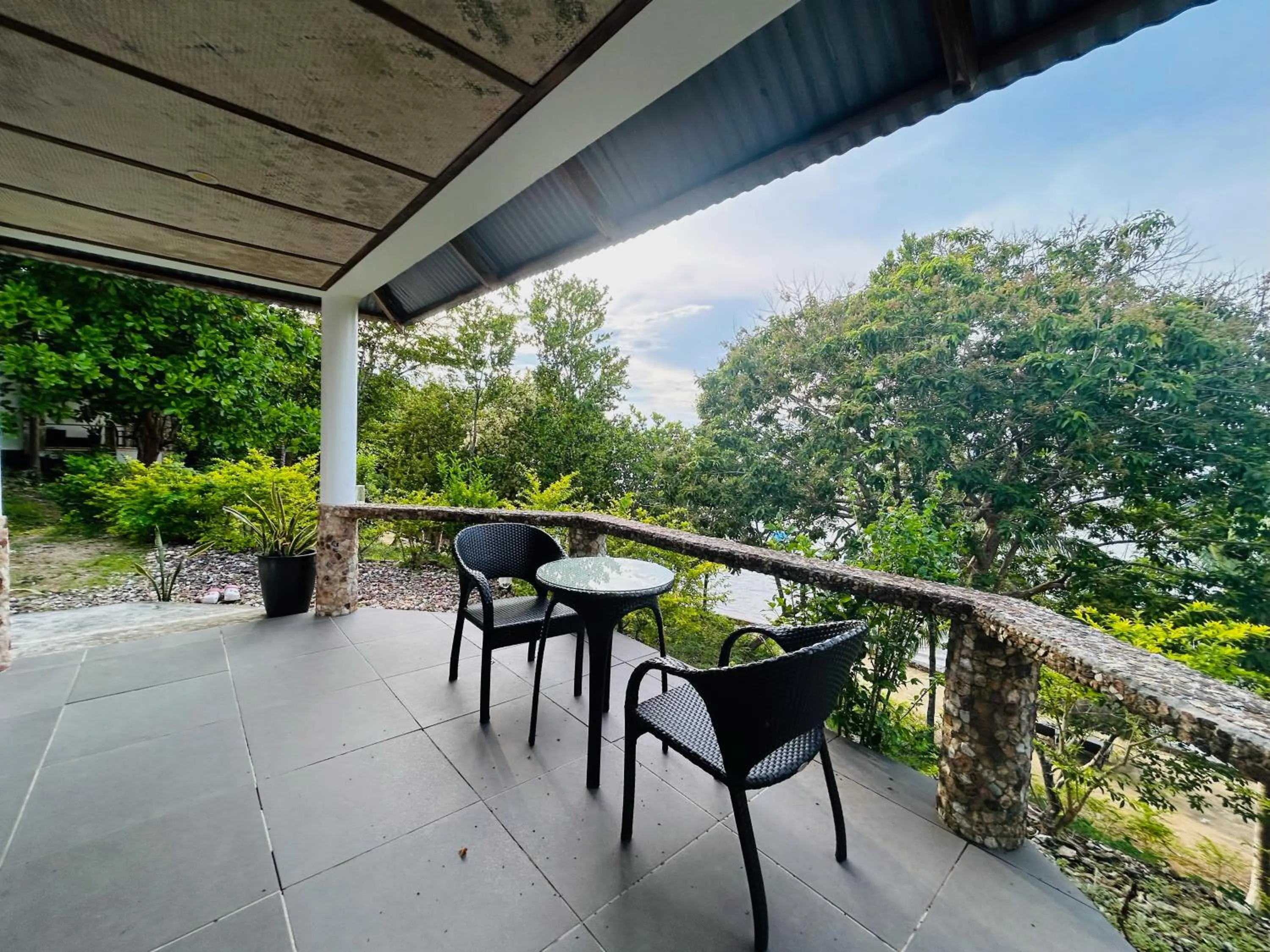 Chindonan Dive and Beach Resort