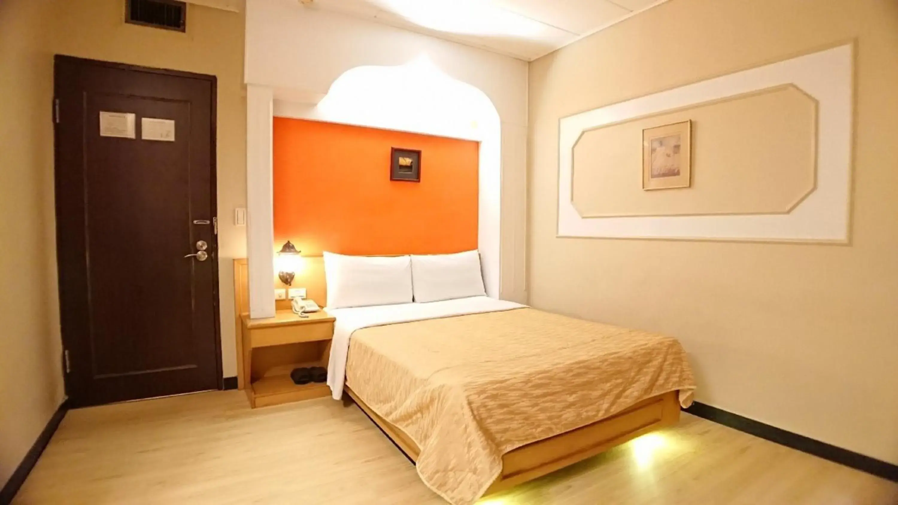 Business Double Room in Yes Hotel Business Double Room in Yes Hotel