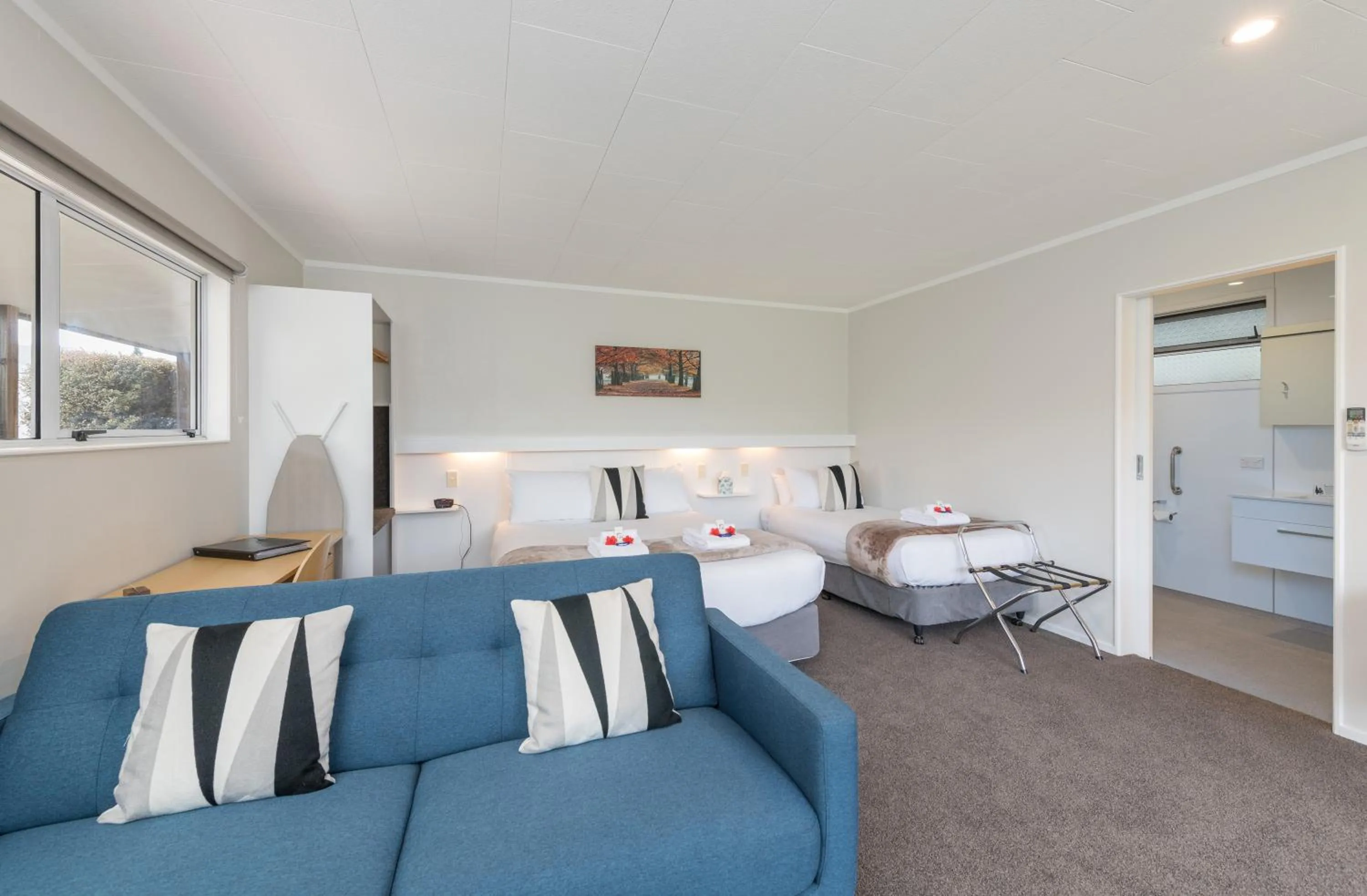 Photo of the whole room in Abbey Court Motel