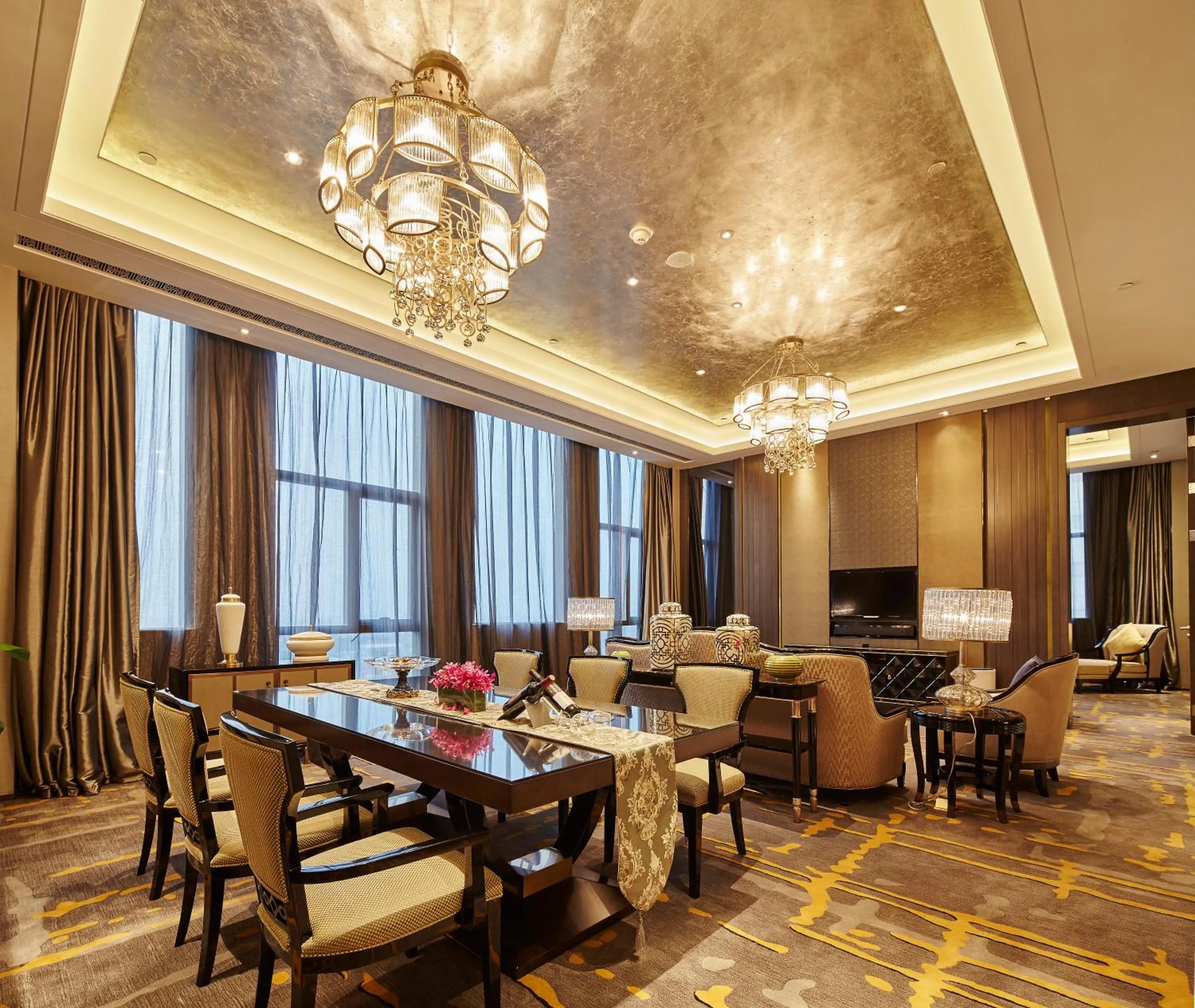 Decorative detail in Wanda Realm Hotel Dongying