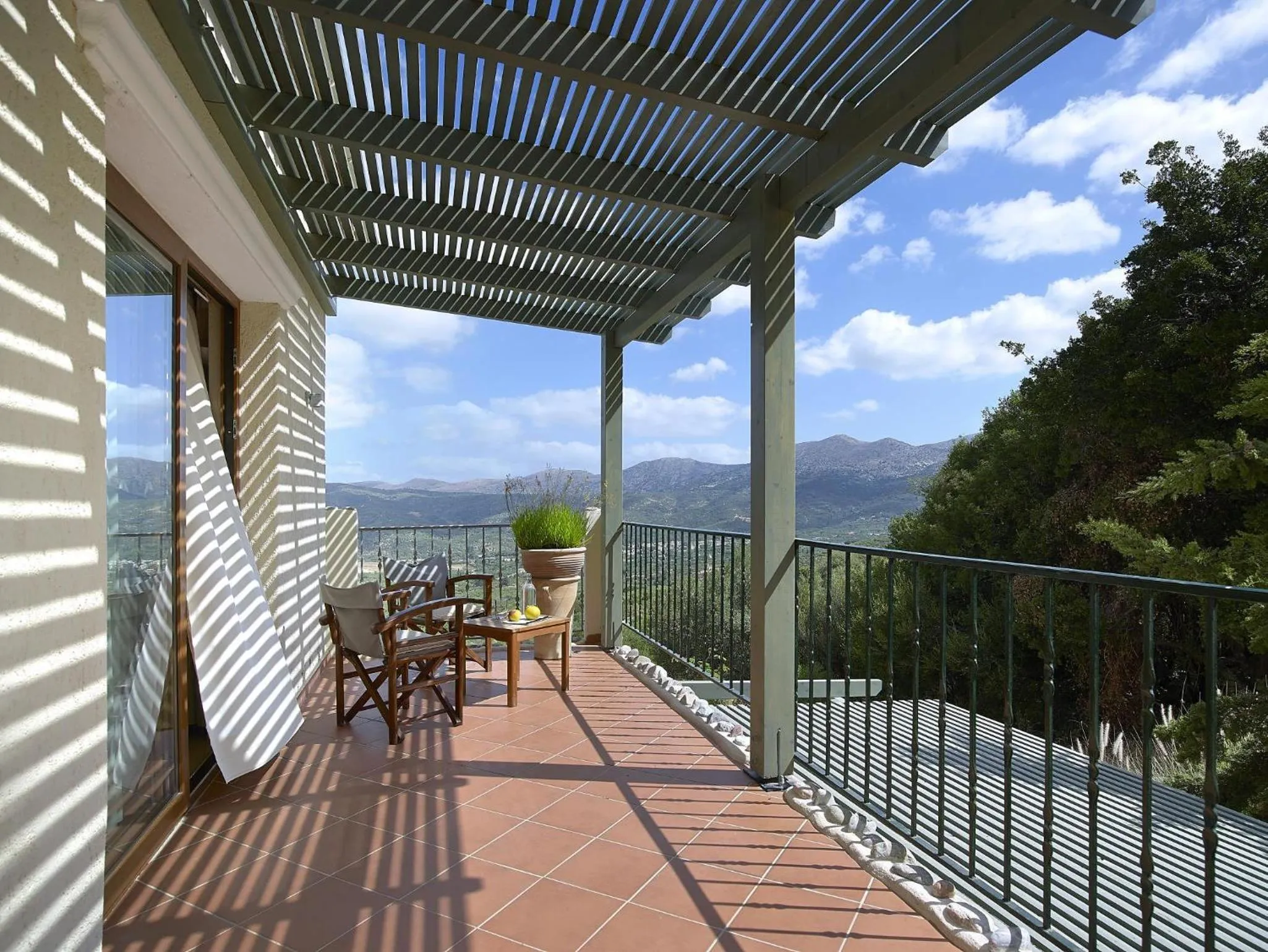 Day in Country Hotel Velani