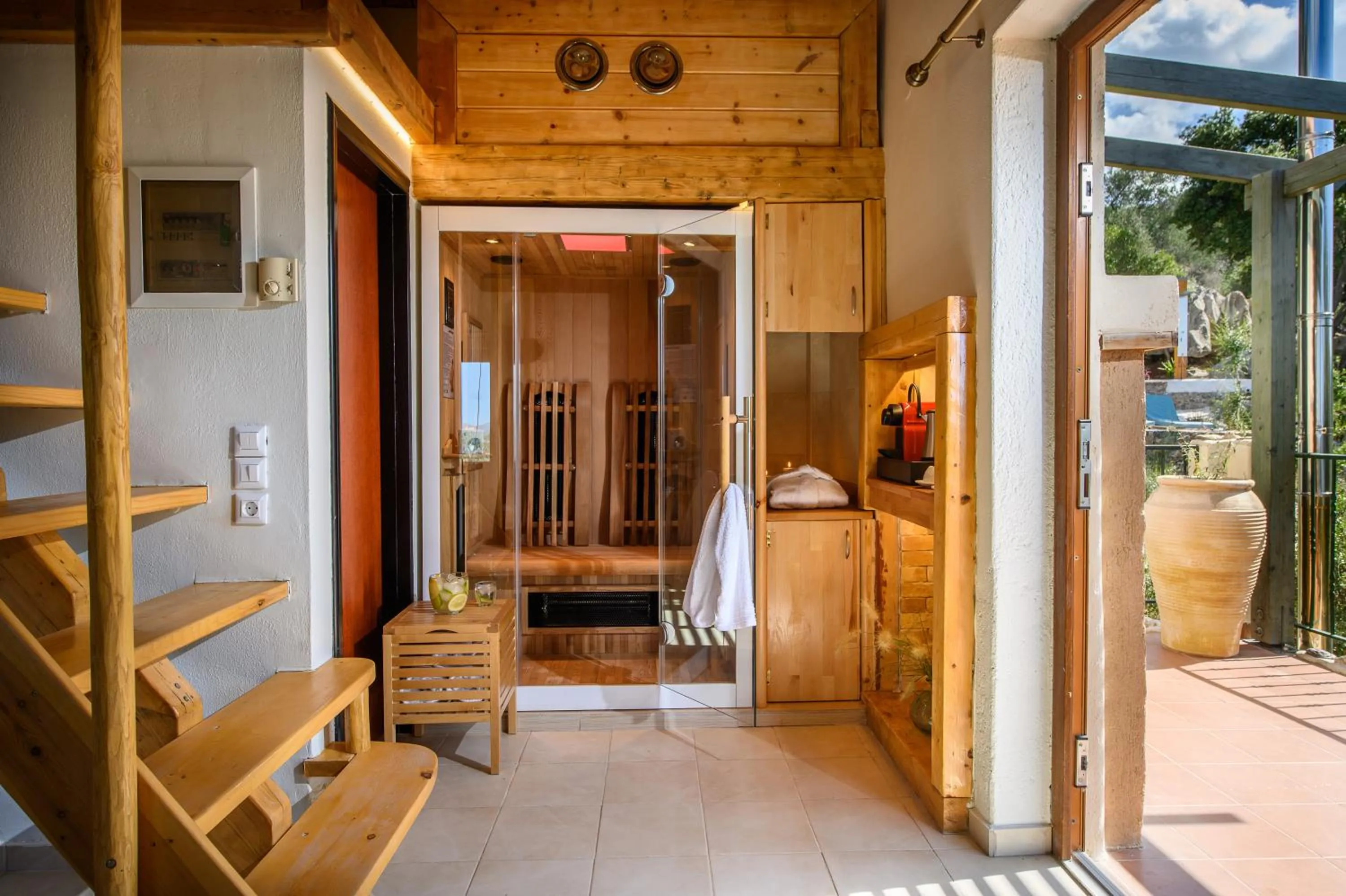 Massage in Country Hotel Velani