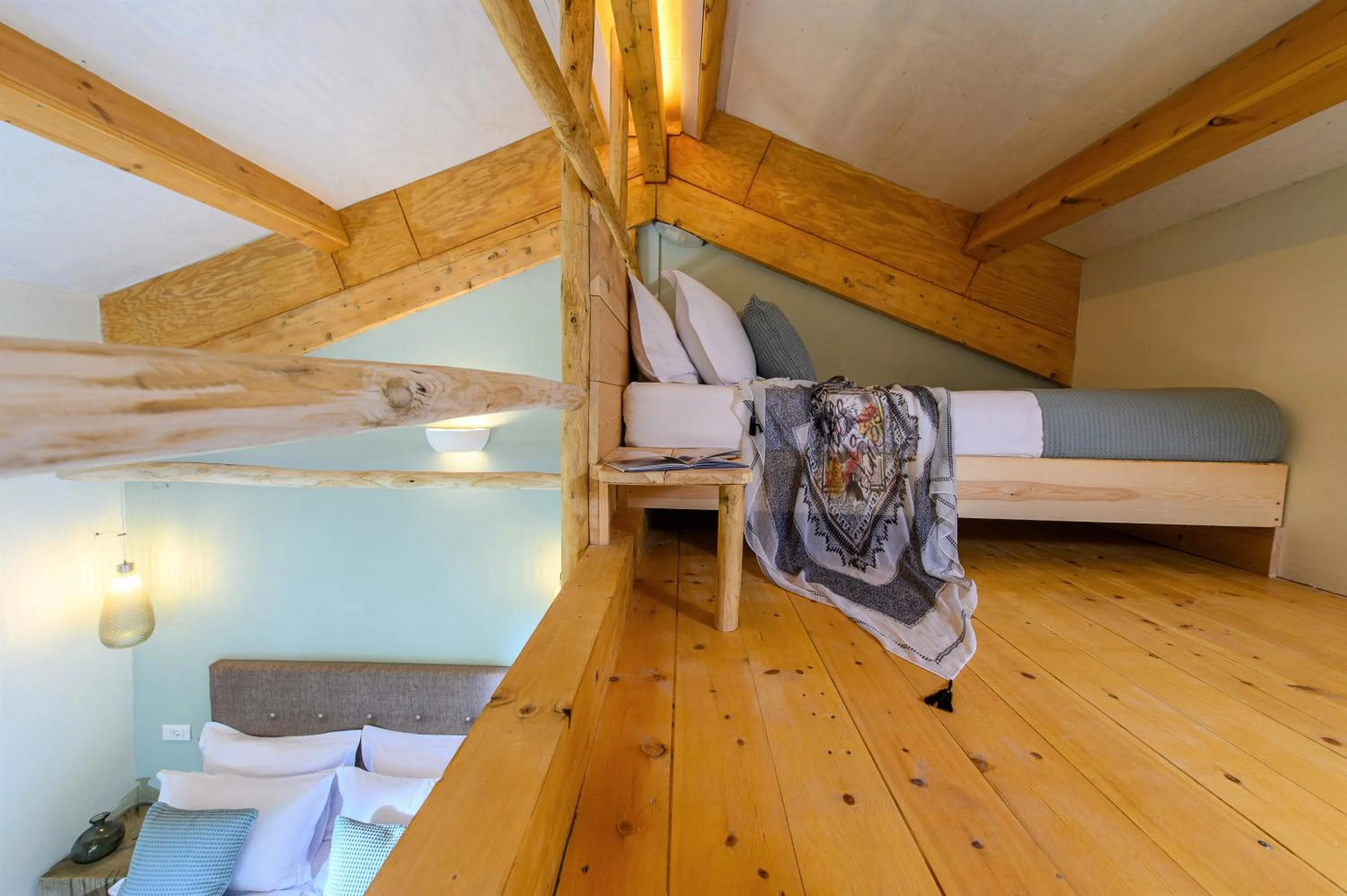 Bed in Country Hotel Velani