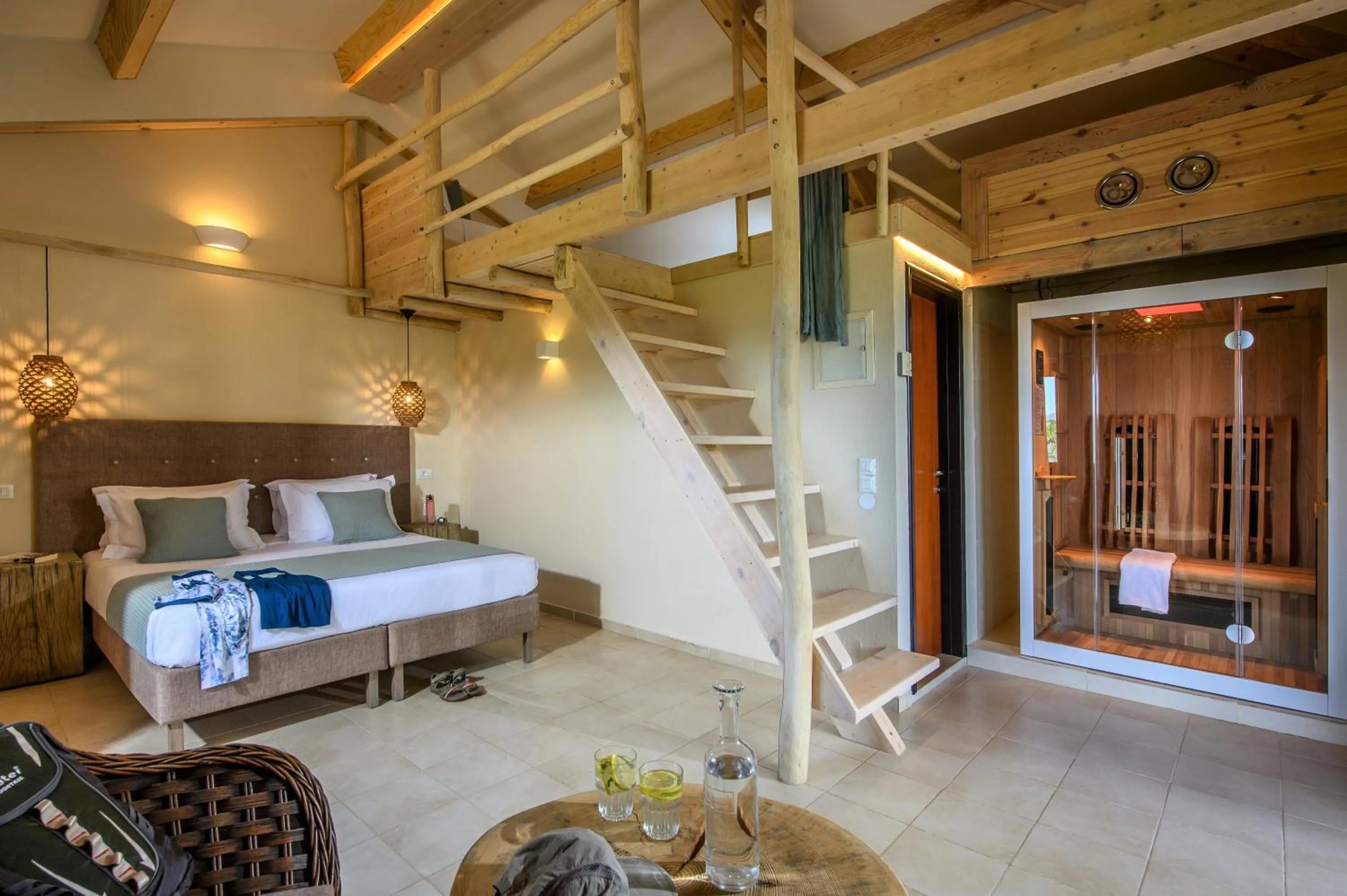 Massage, Bed in Country Hotel Velani