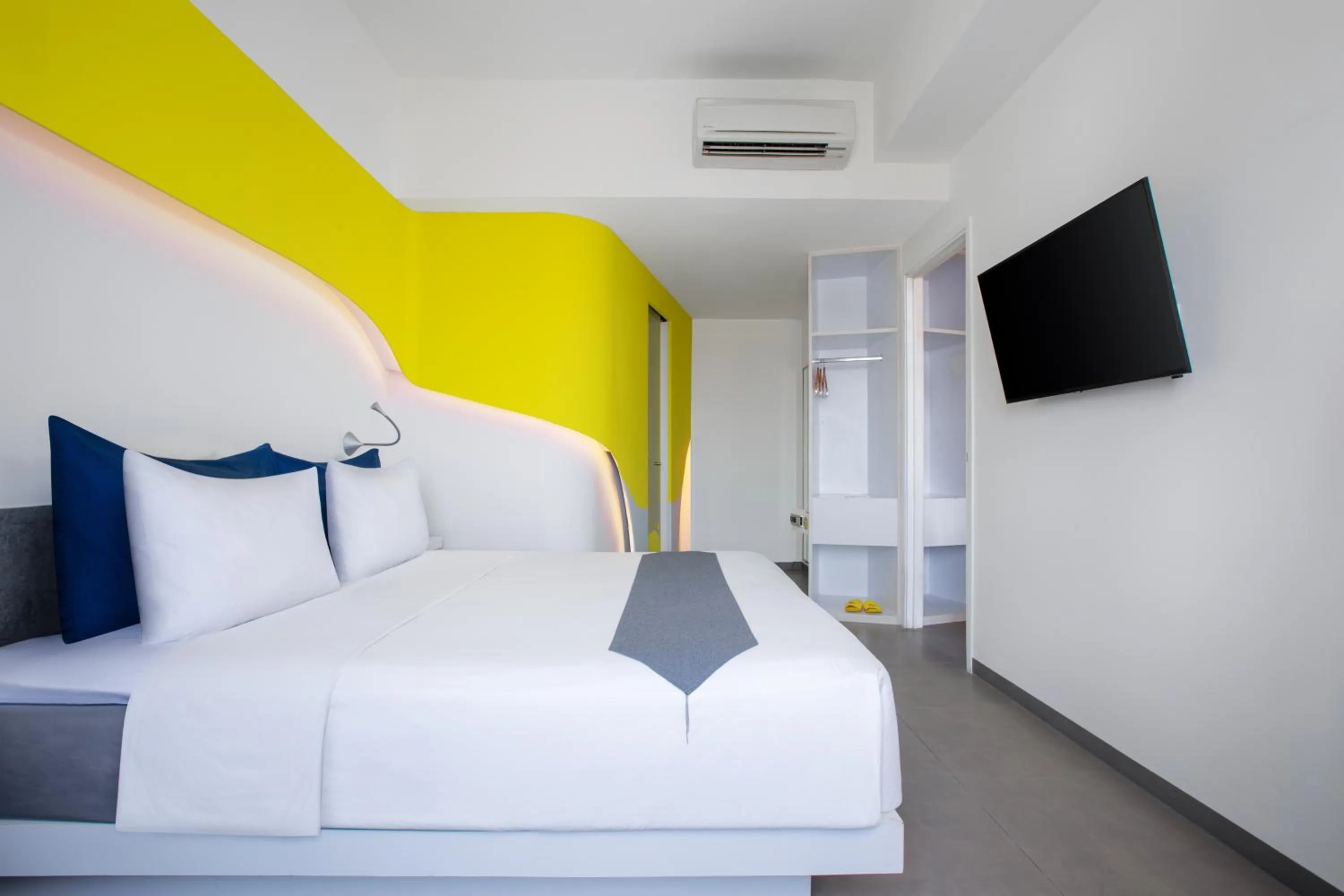 Bed in Yello Hotel Jemursari