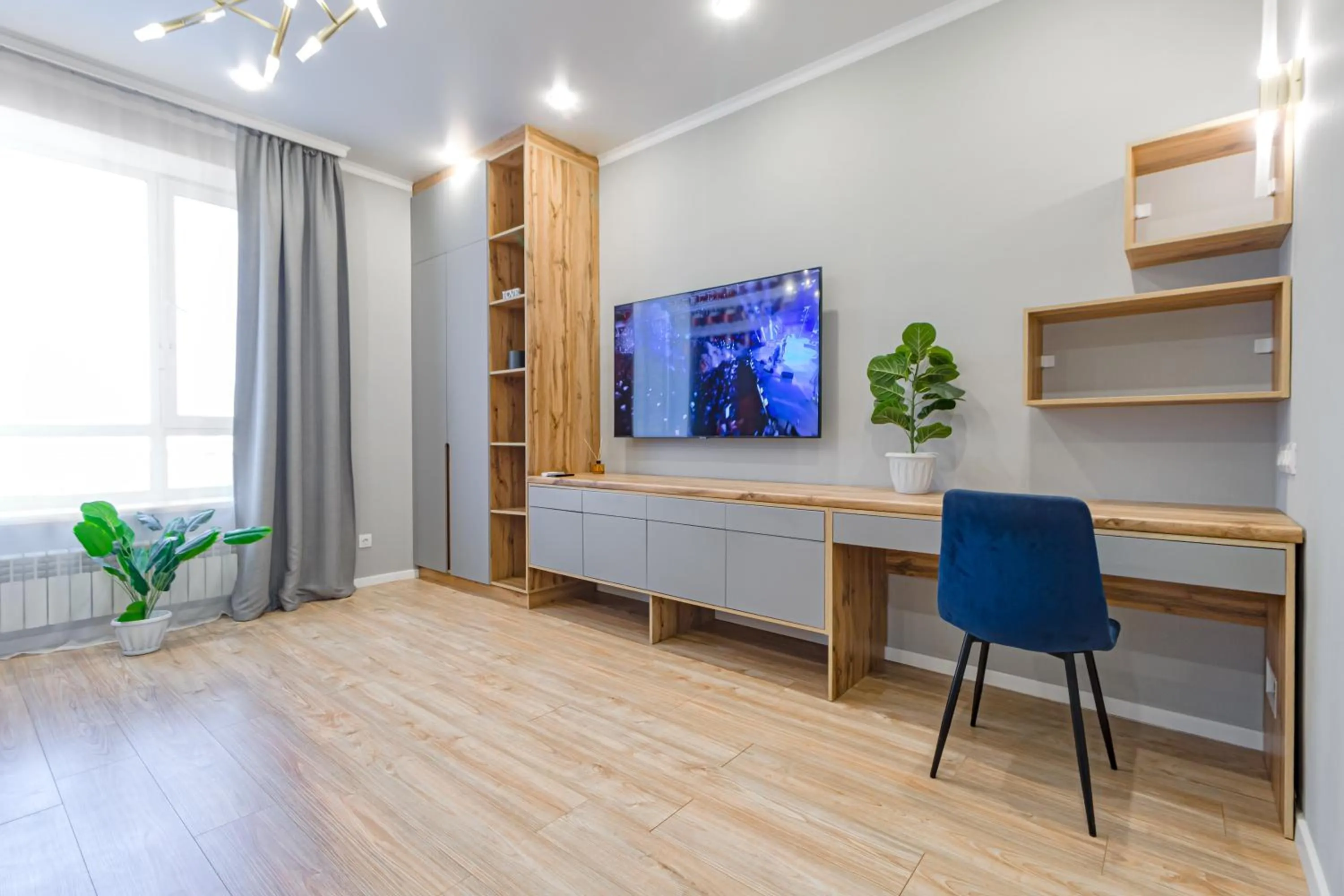 TV and multimedia in Alpamys Luxe Stay